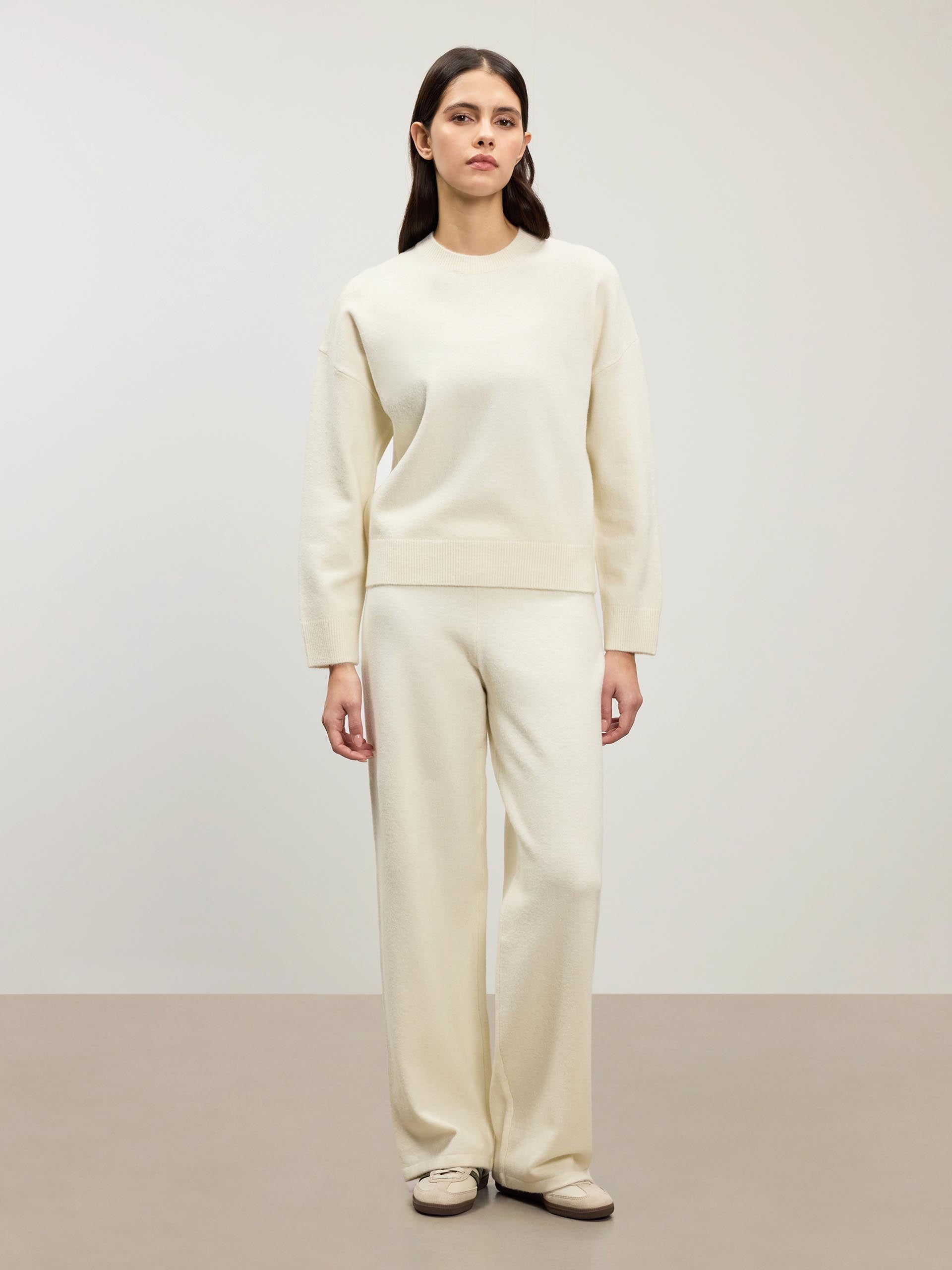 Womens Chunky Wool Sweatshirt in Ecru