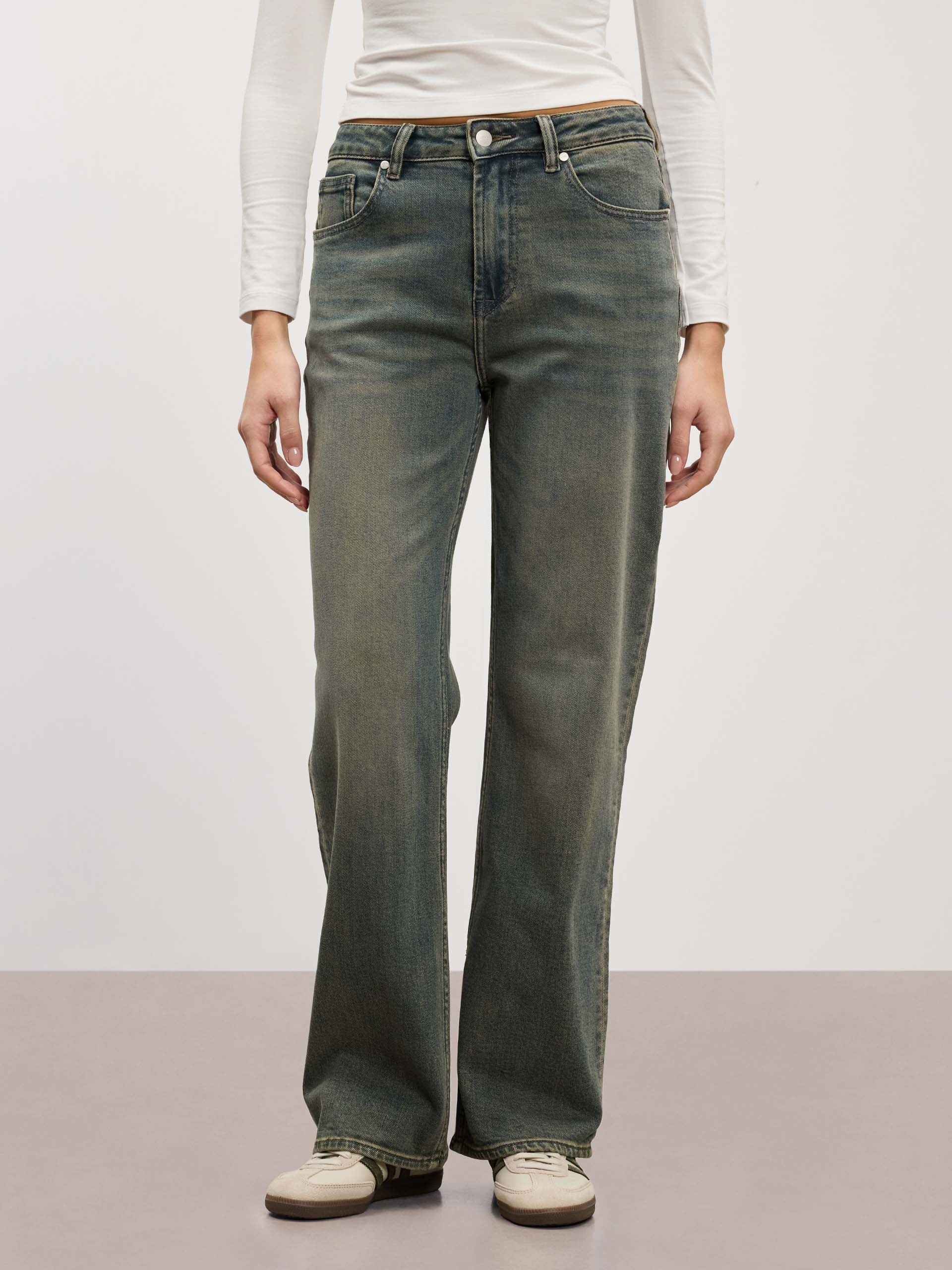 Womens Straight Leg Denim Jeans in Dark Sand