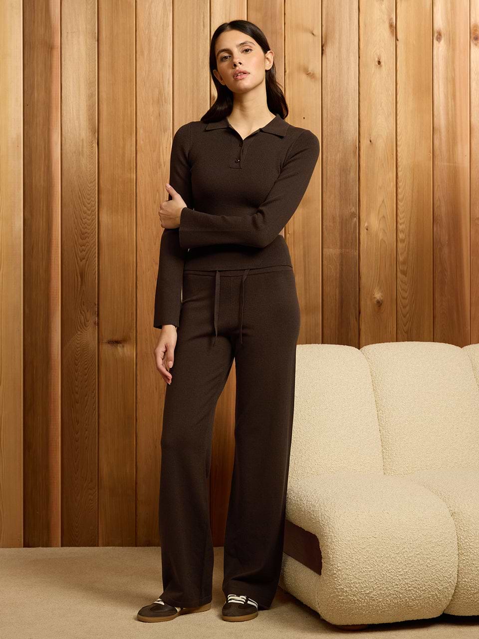 Womens Light Knit Straight Leg Jogger in Brown