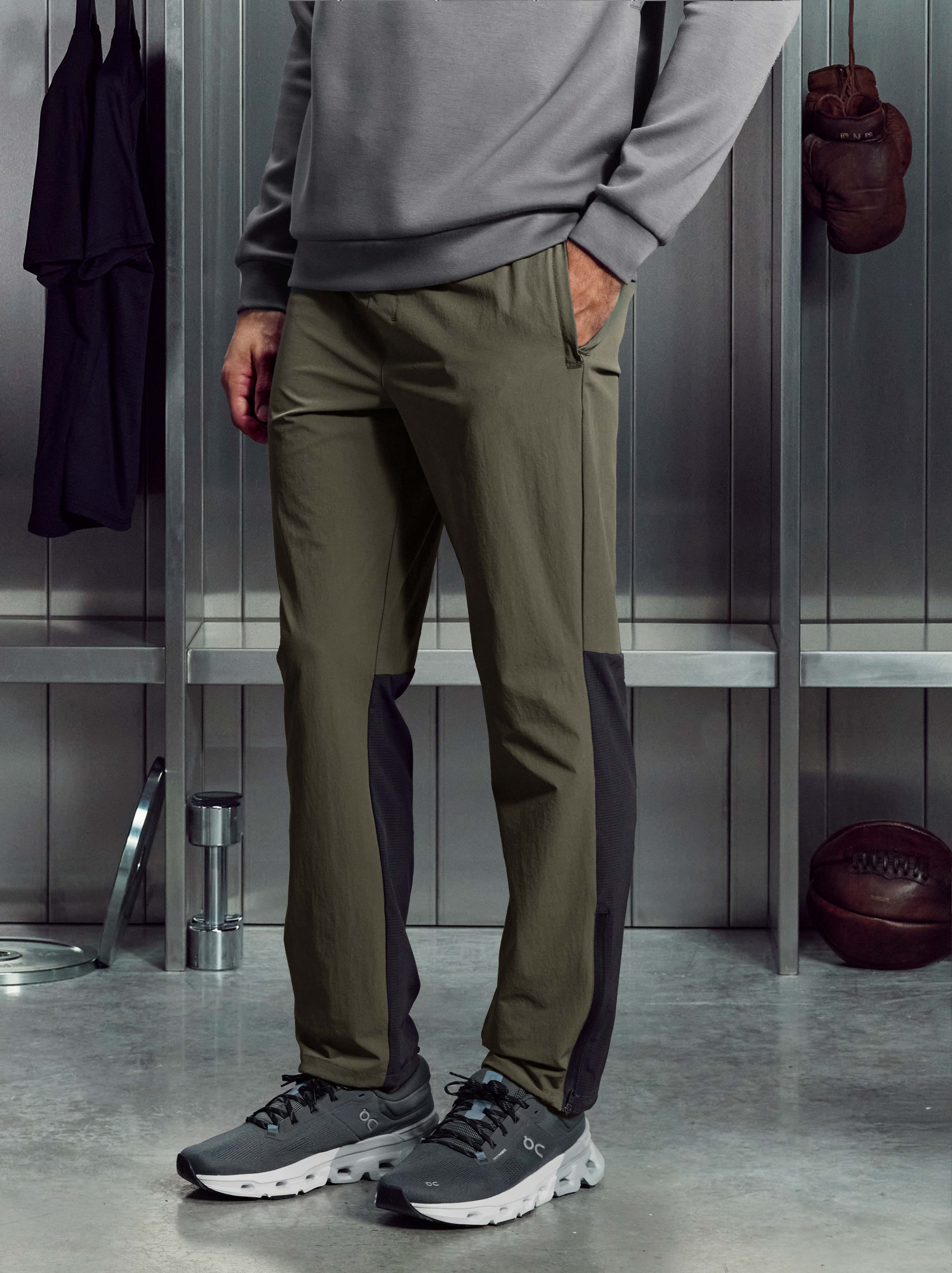 Utility Trail Trackpant in Olive Grey