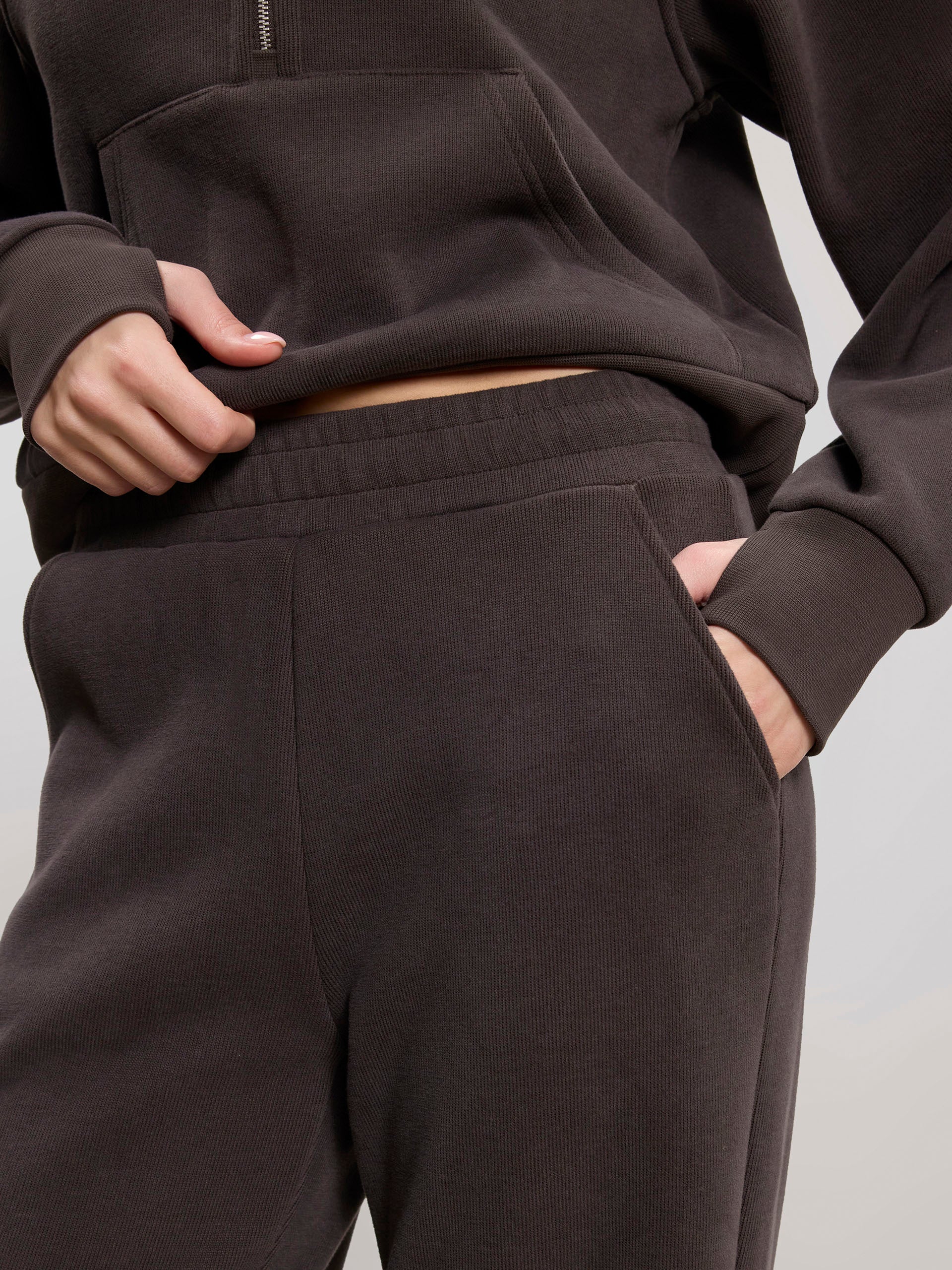 Womens Cosy Fleece Straight Leg Jogger in Brown