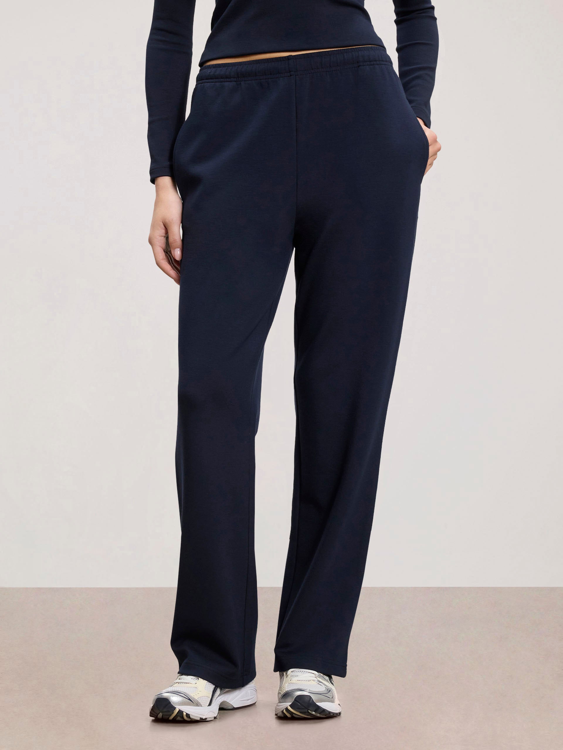 Womens Soft Interlock Jogger in Navy