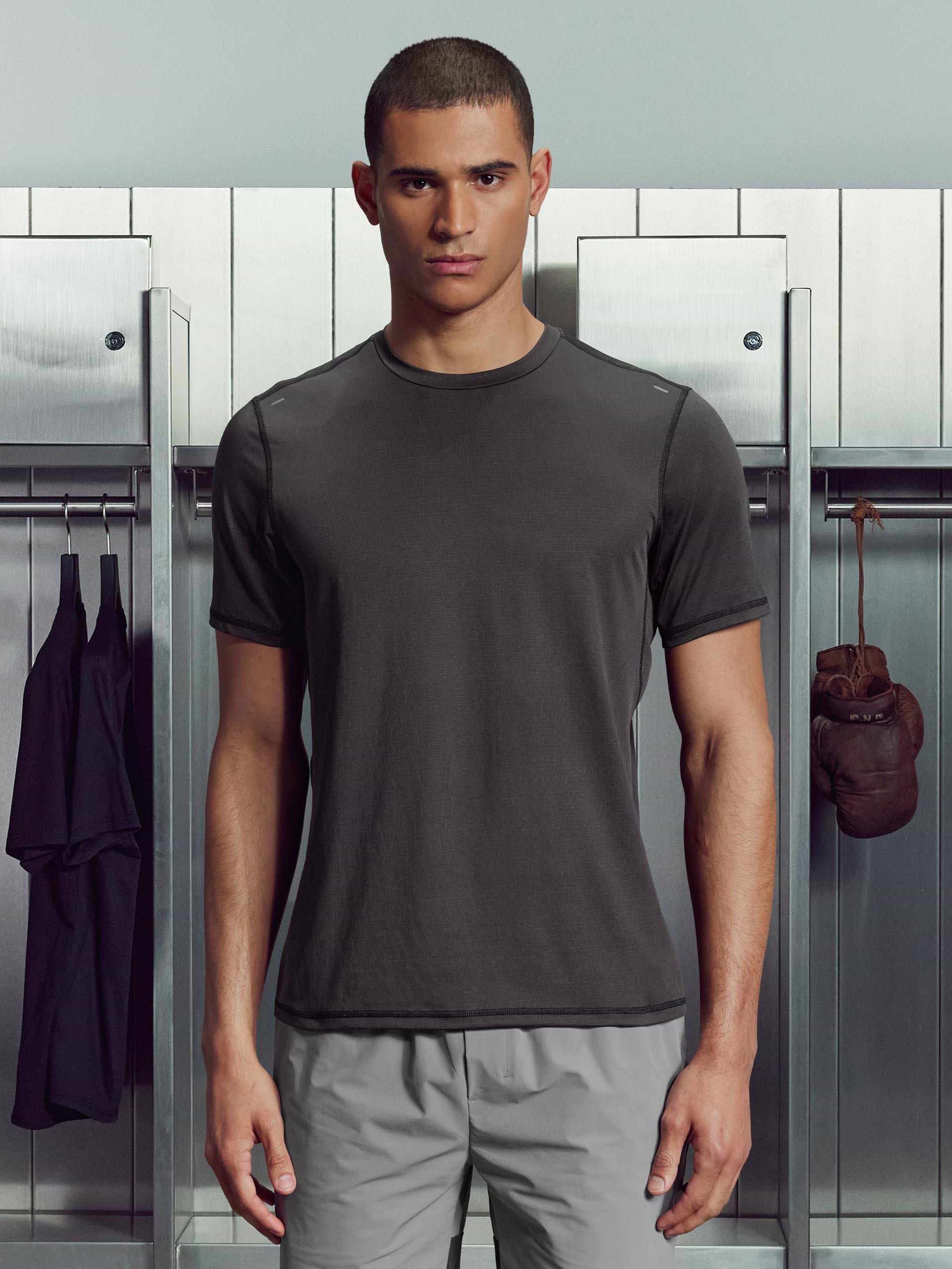 Active Essential T-Shirt in Grey