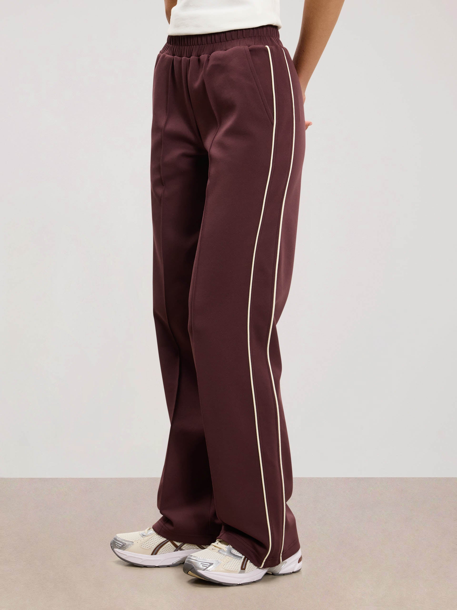 Womens Piping Track Pant in Burgundy