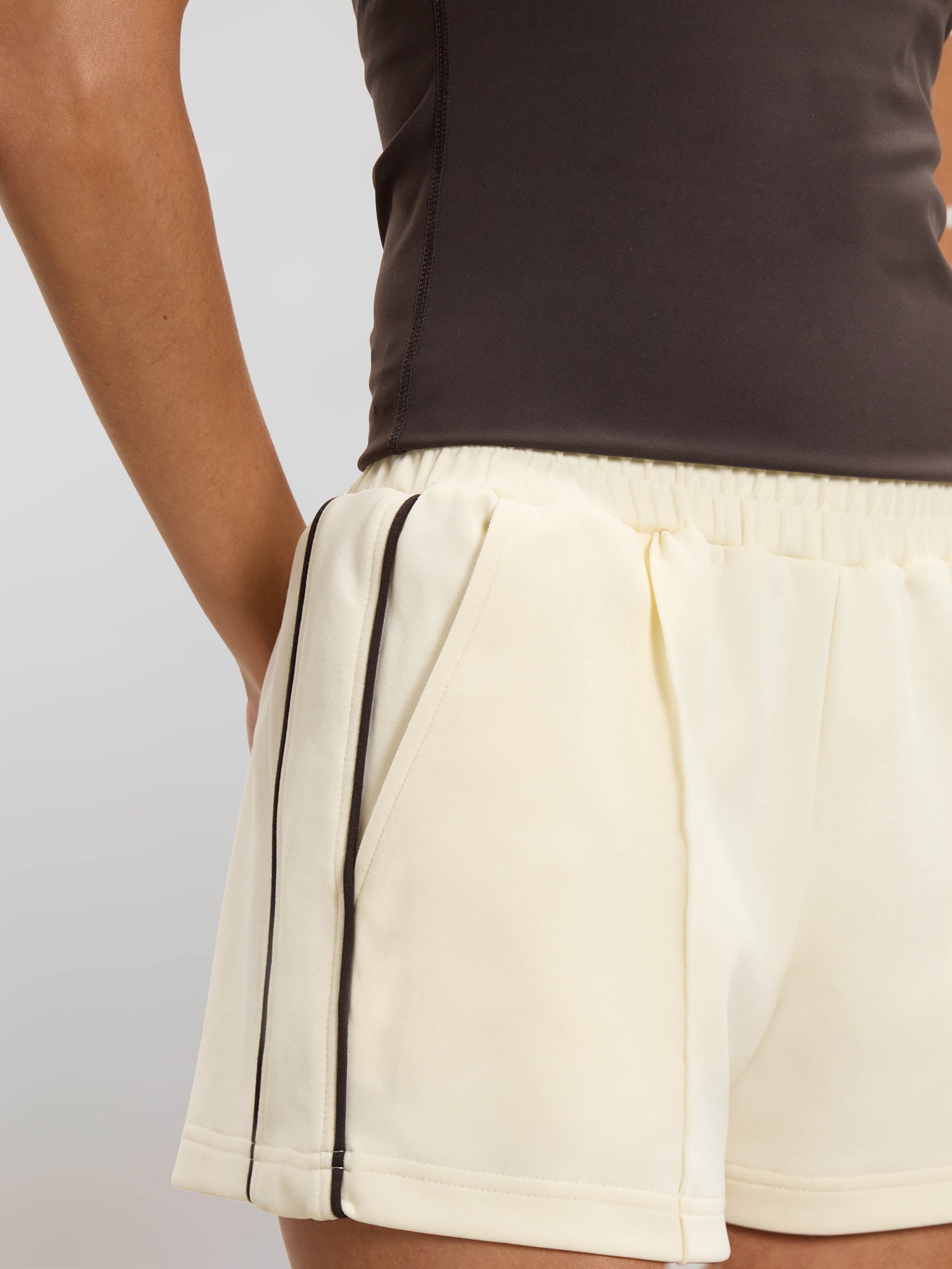 Womens Piping Track Short in Ecru