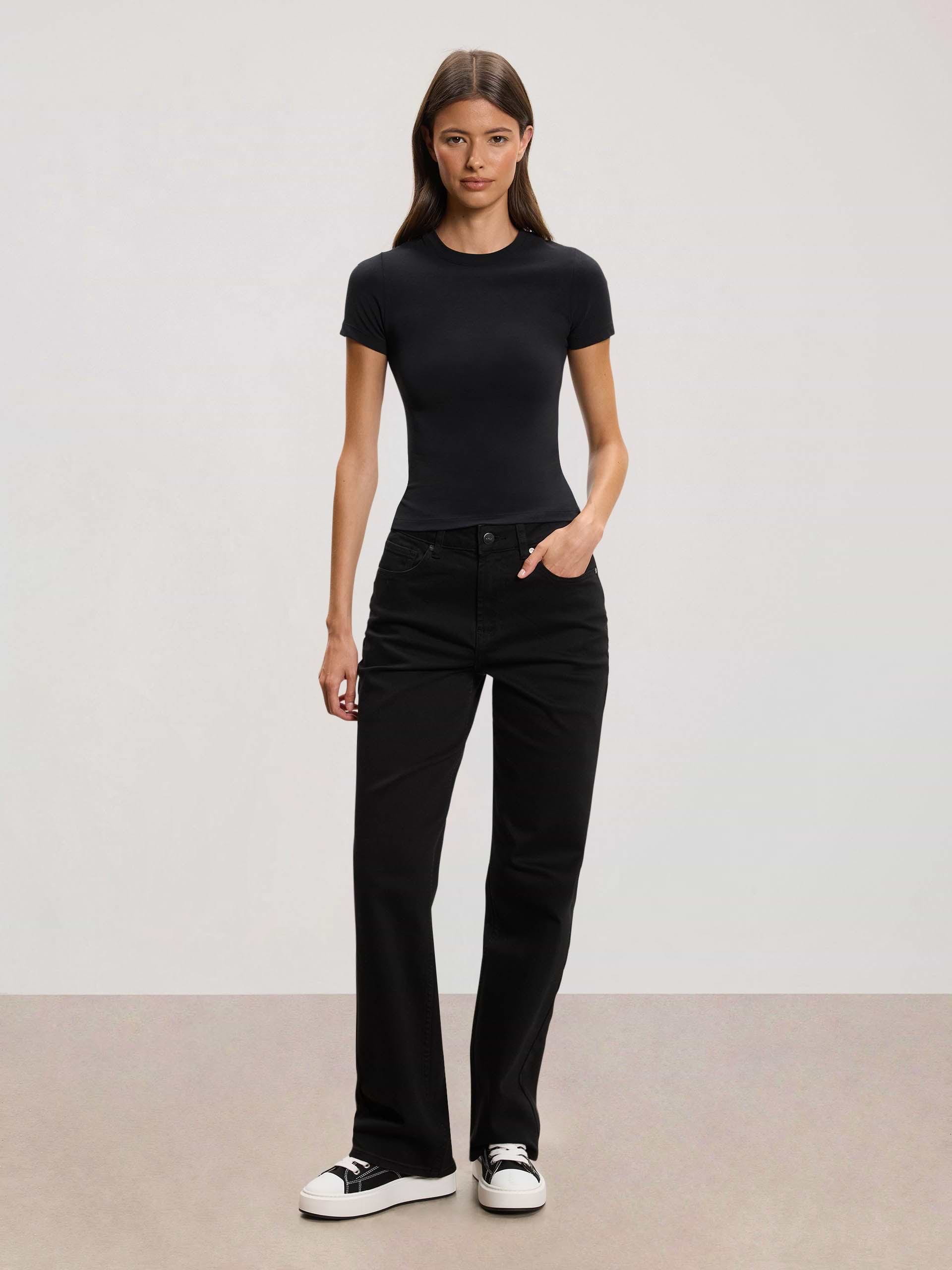 Womens Straight Leg Denim Jeans in Black