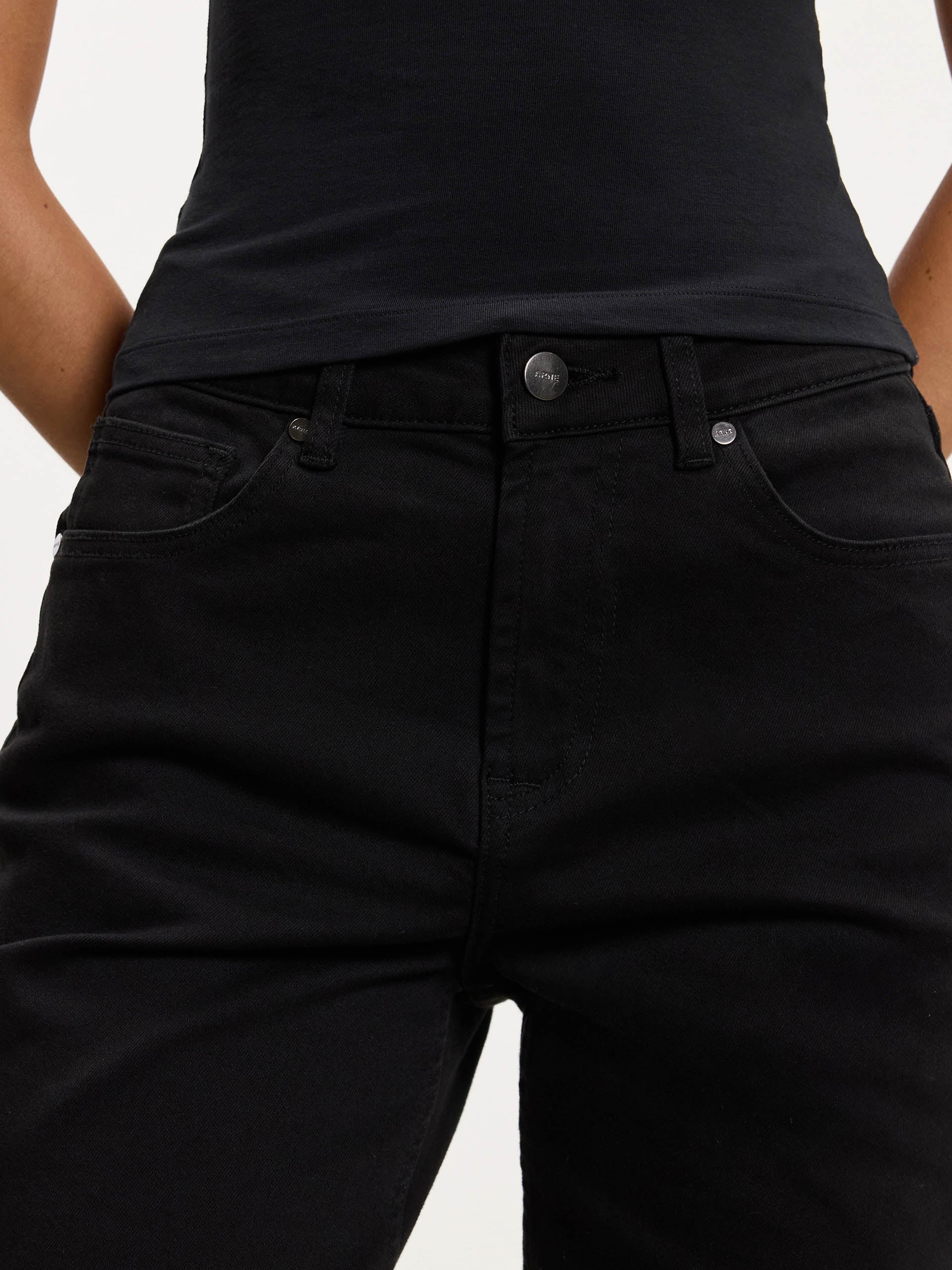 Womens Straight Leg Denim Jeans in Black