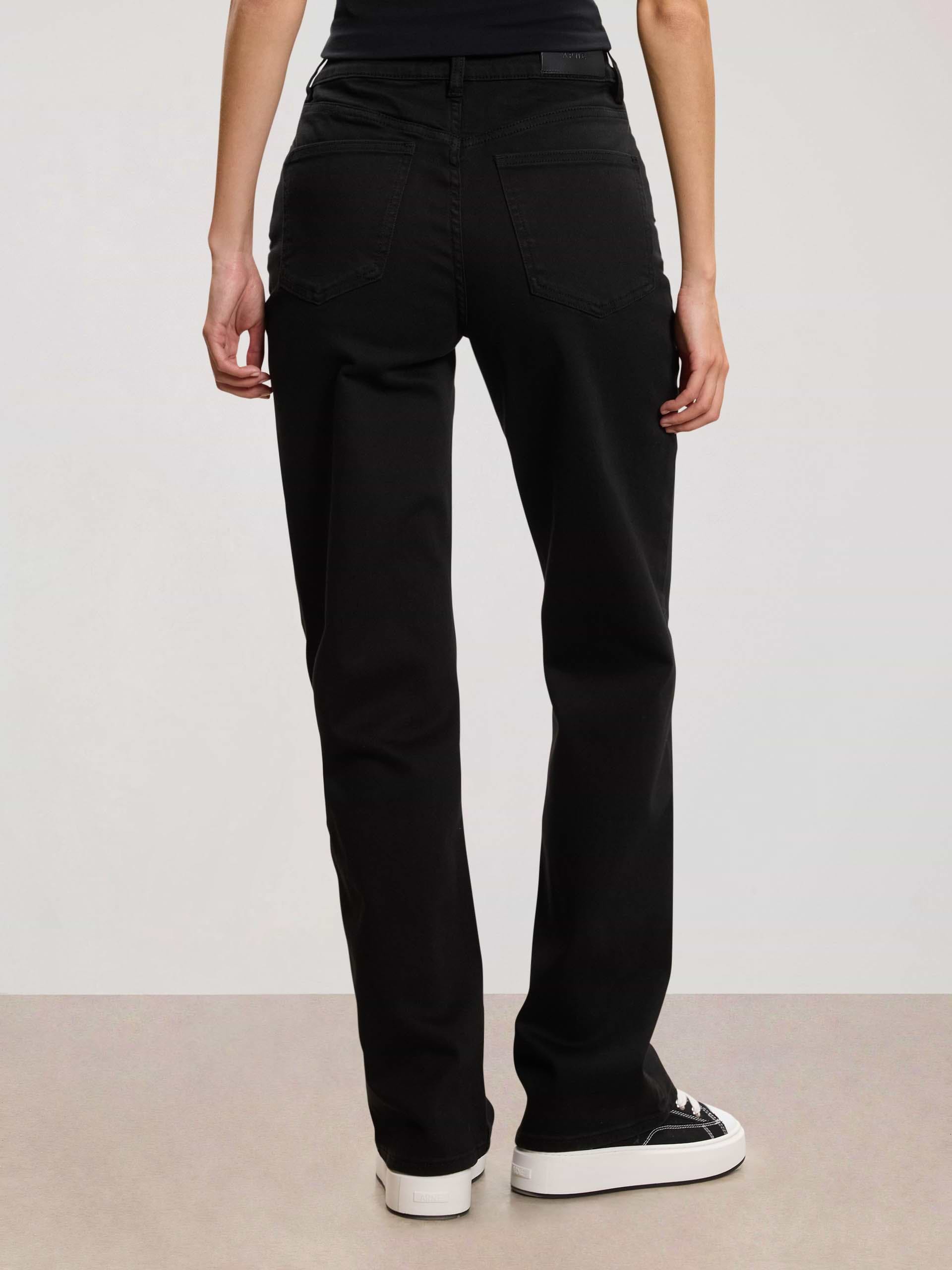 Womens Straight Leg Denim Jeans in Black