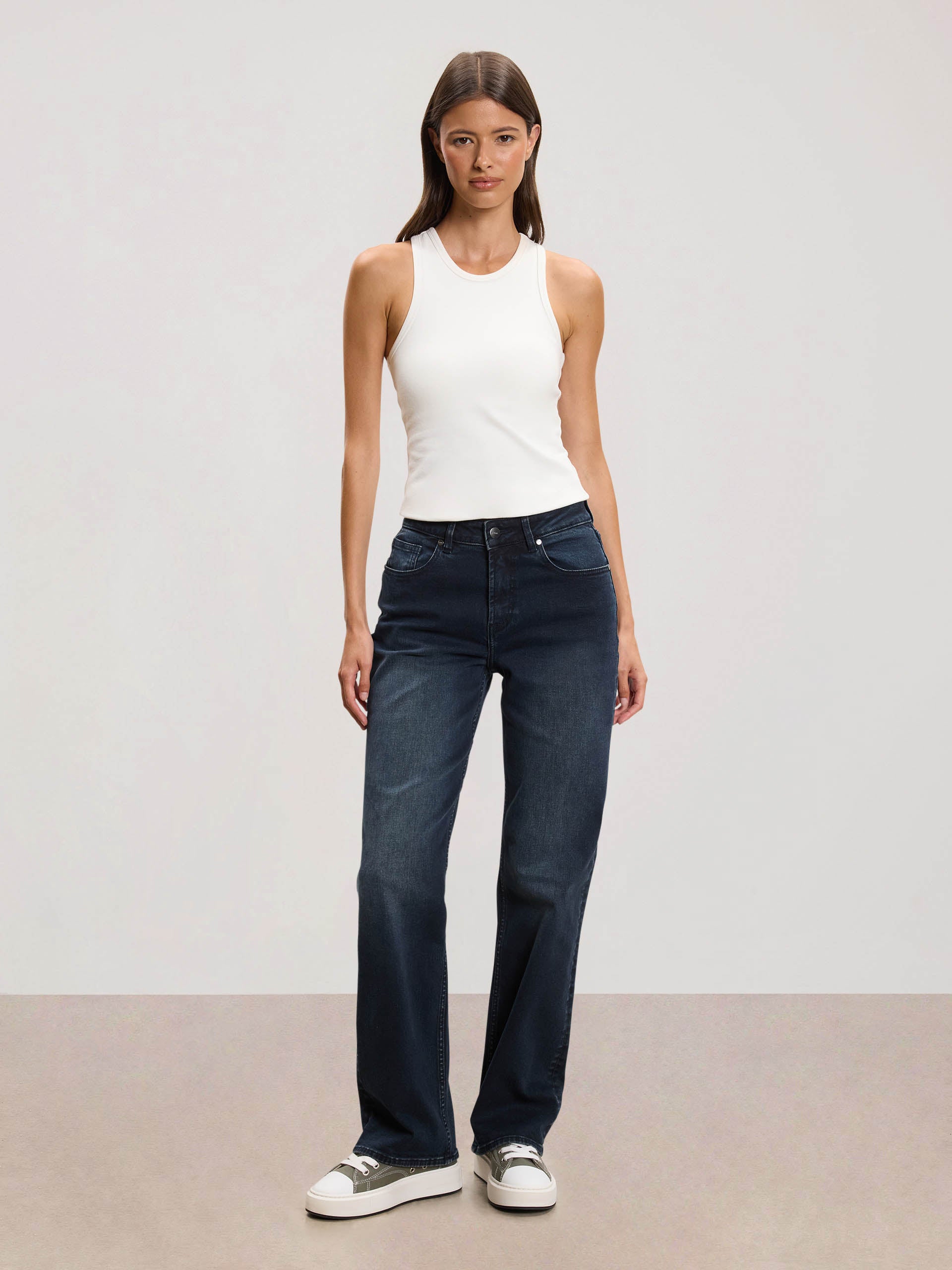 Womens Straight Leg Denim Jeans in Midnight Blue