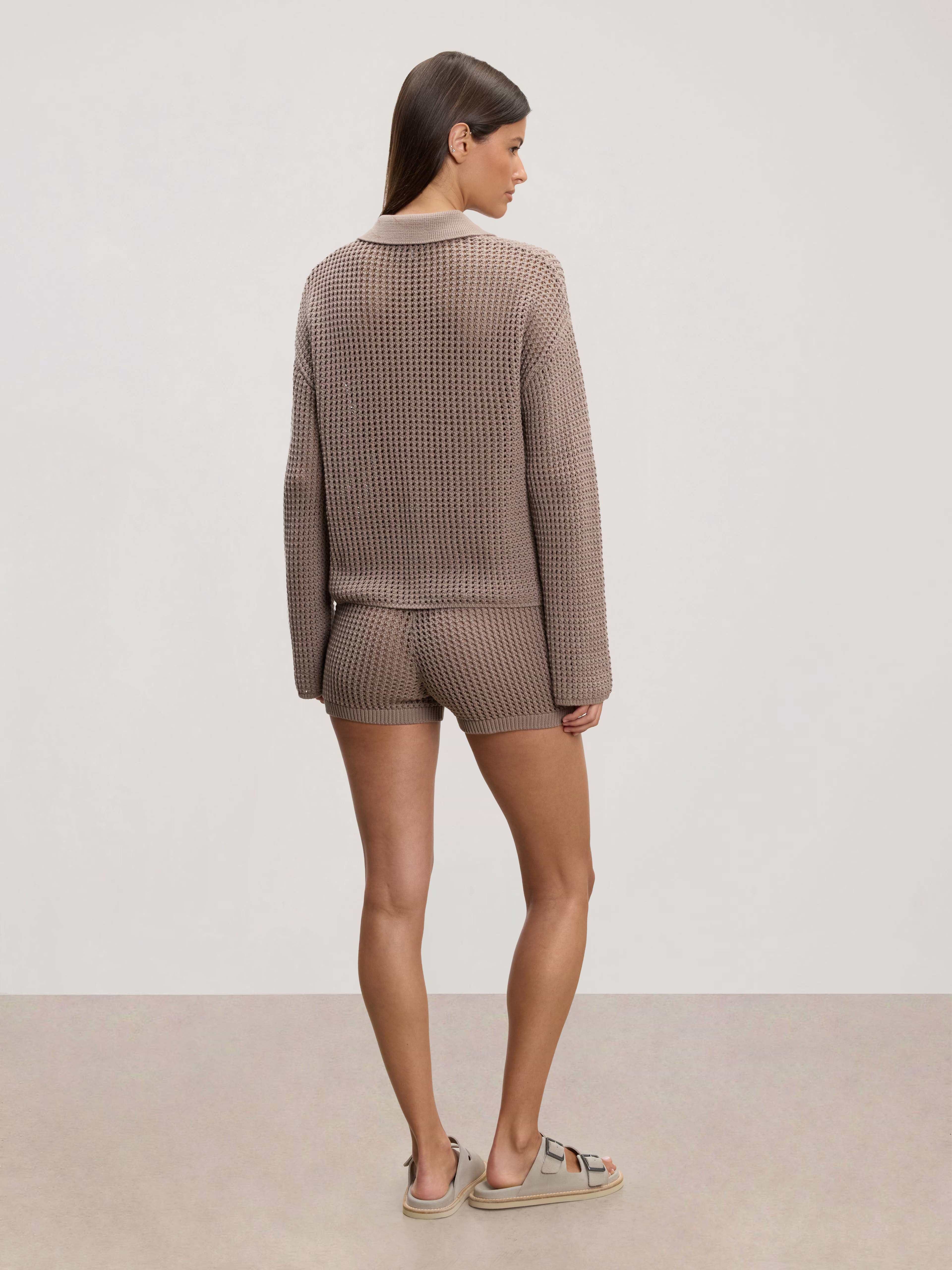 Womens Crochet Short in Taupe