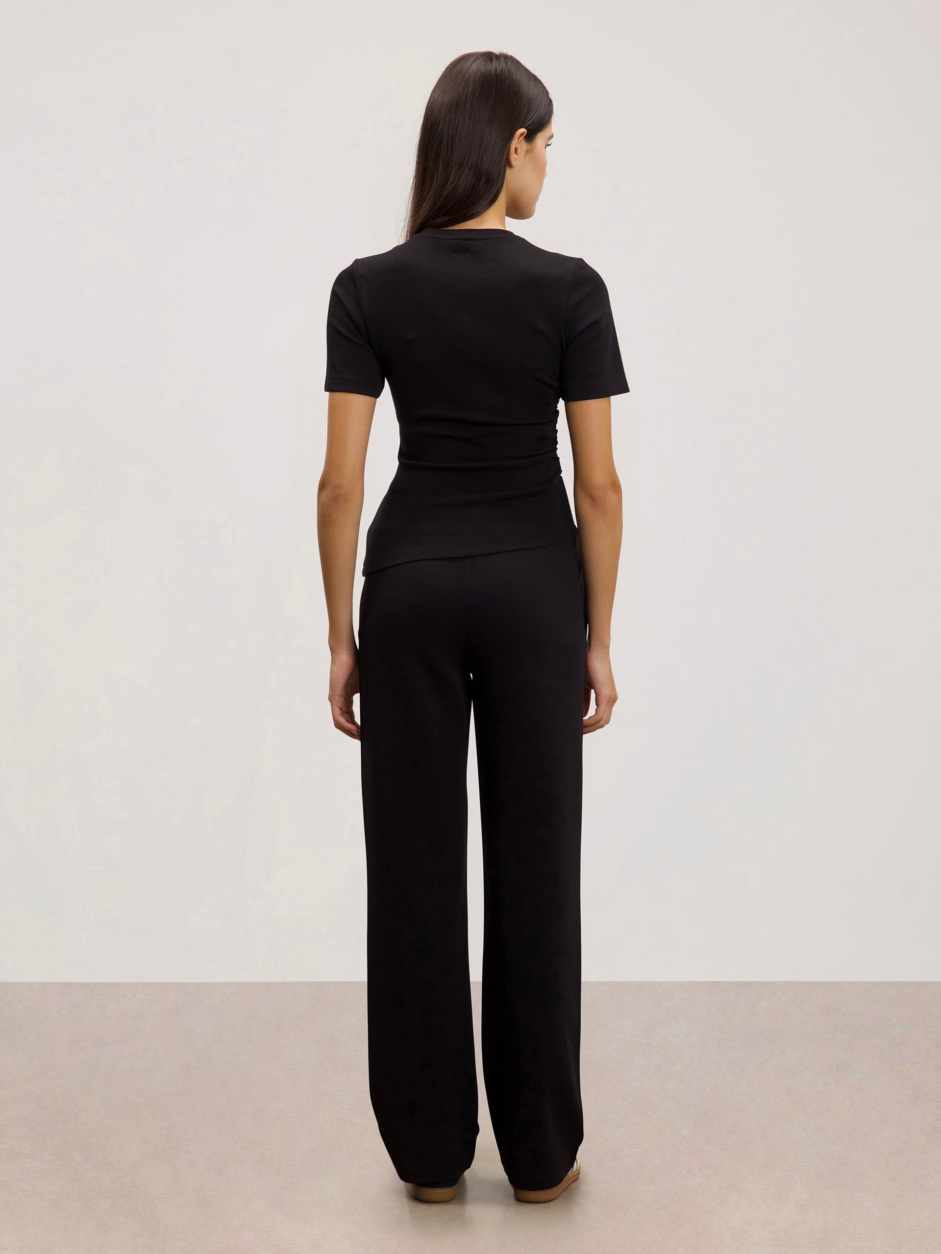 Womens Luxe Straight Leg Jogger in Black