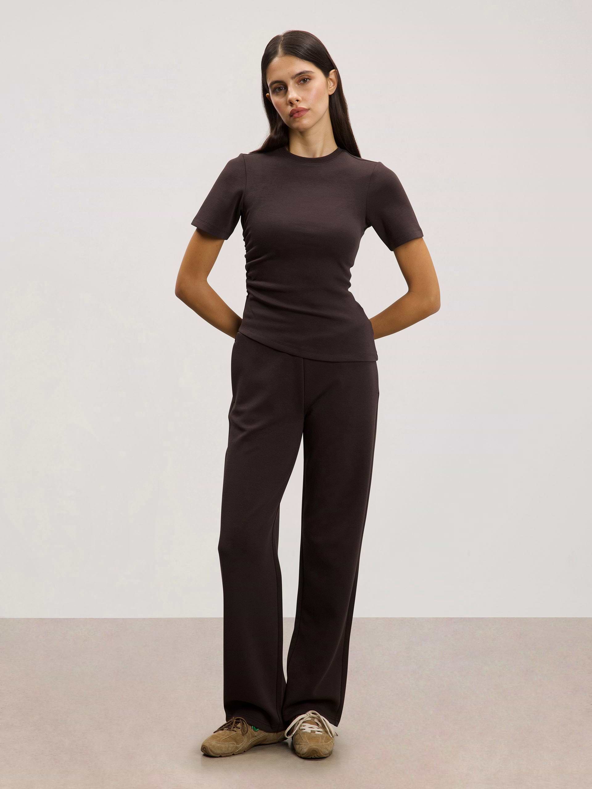 Womens Luxe Straight Leg Jogger in Brown