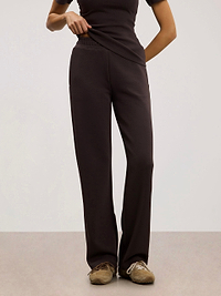 Womens Luxe Straight Leg Jogger in Brown