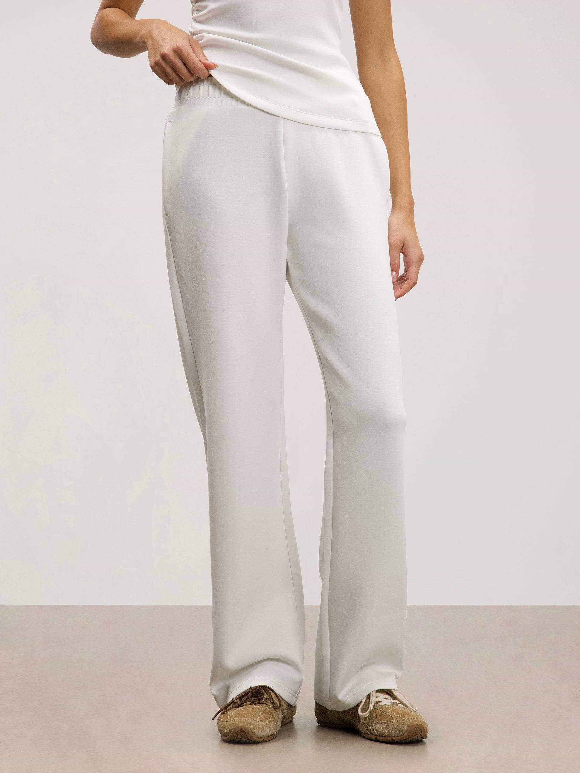 Womens Luxe Straight Leg Jogger in Ecru