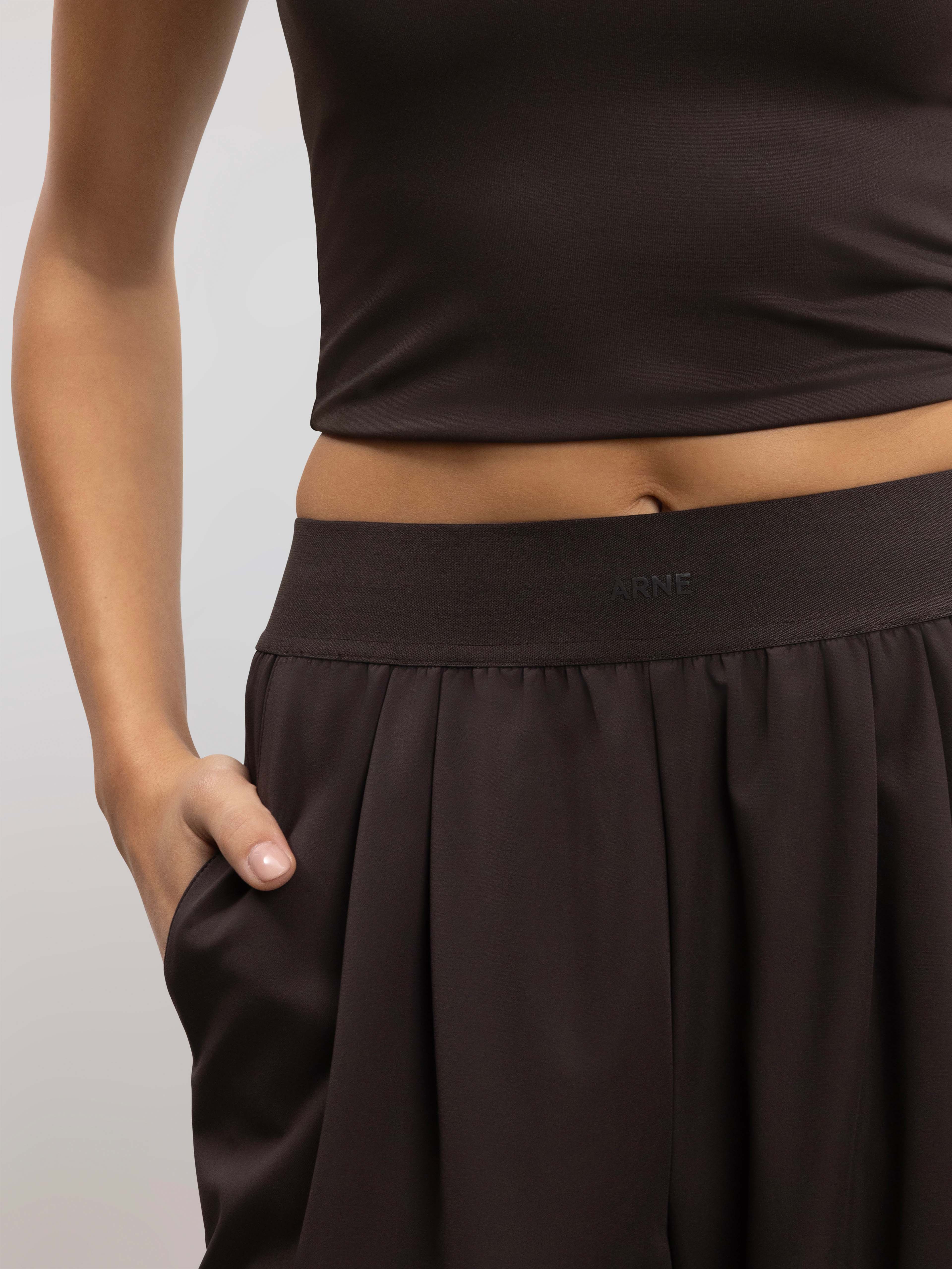 Womens Elasticated Waistband Trouser in Brown