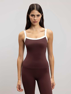 Womens Contrast Strap Active Vest in Burgundy