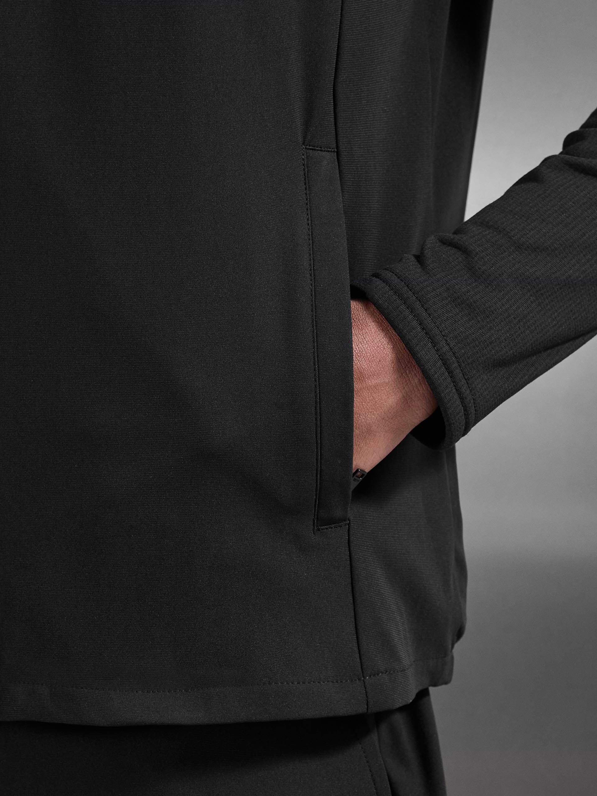 Golf Gilet in Black