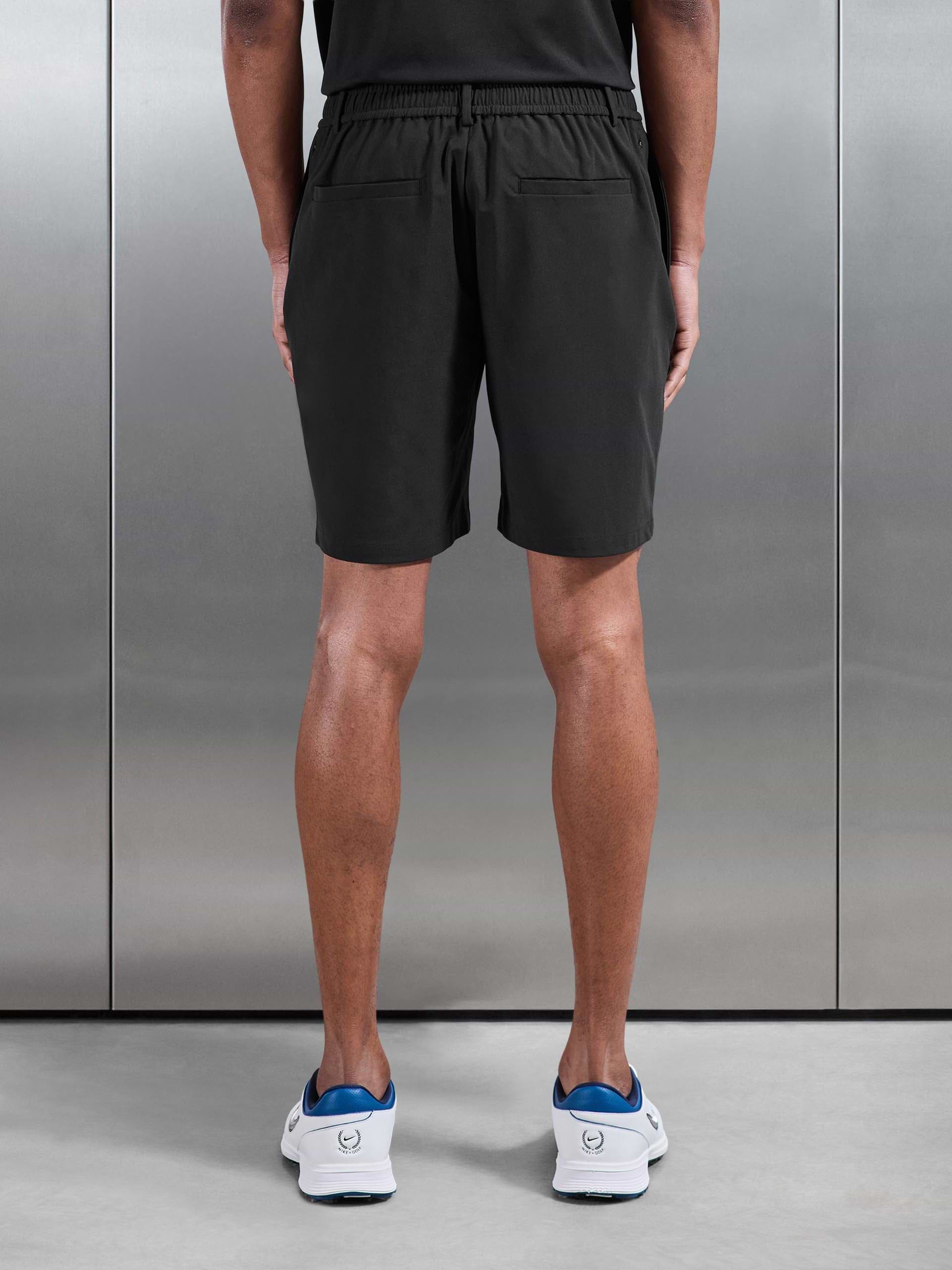 Golf Short in Black