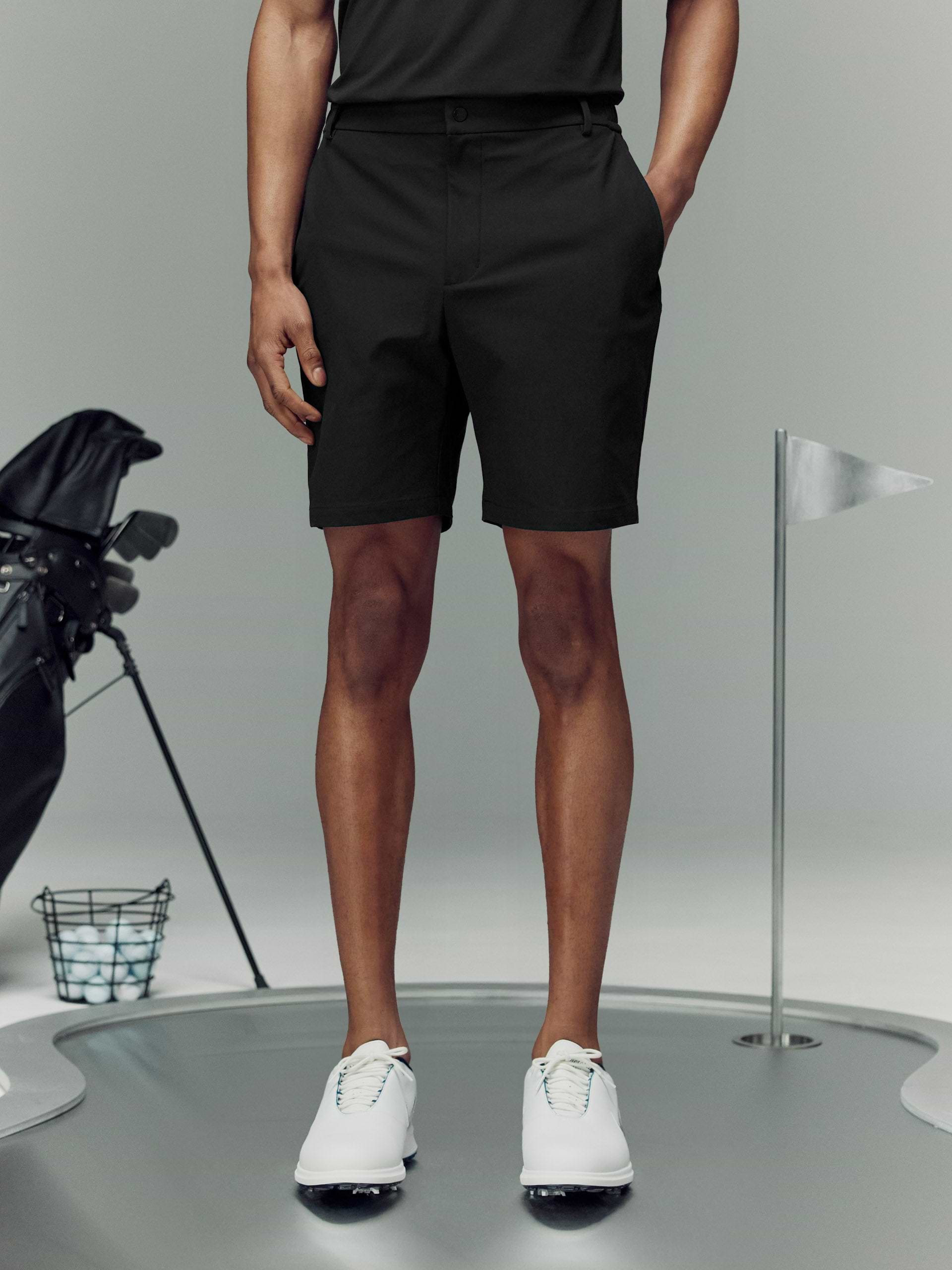 Golf Short in Black