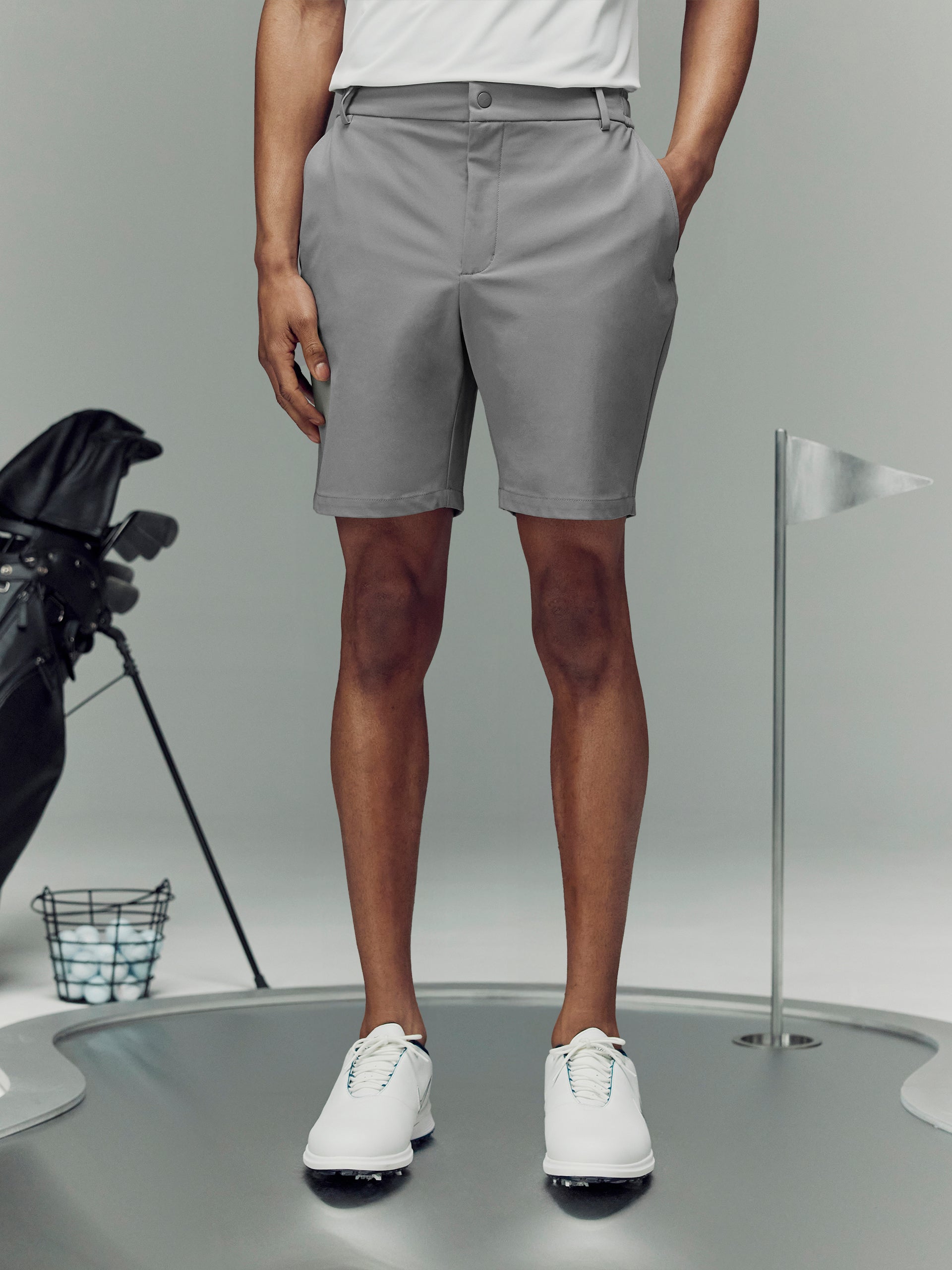 Golf Short in Mid Grey