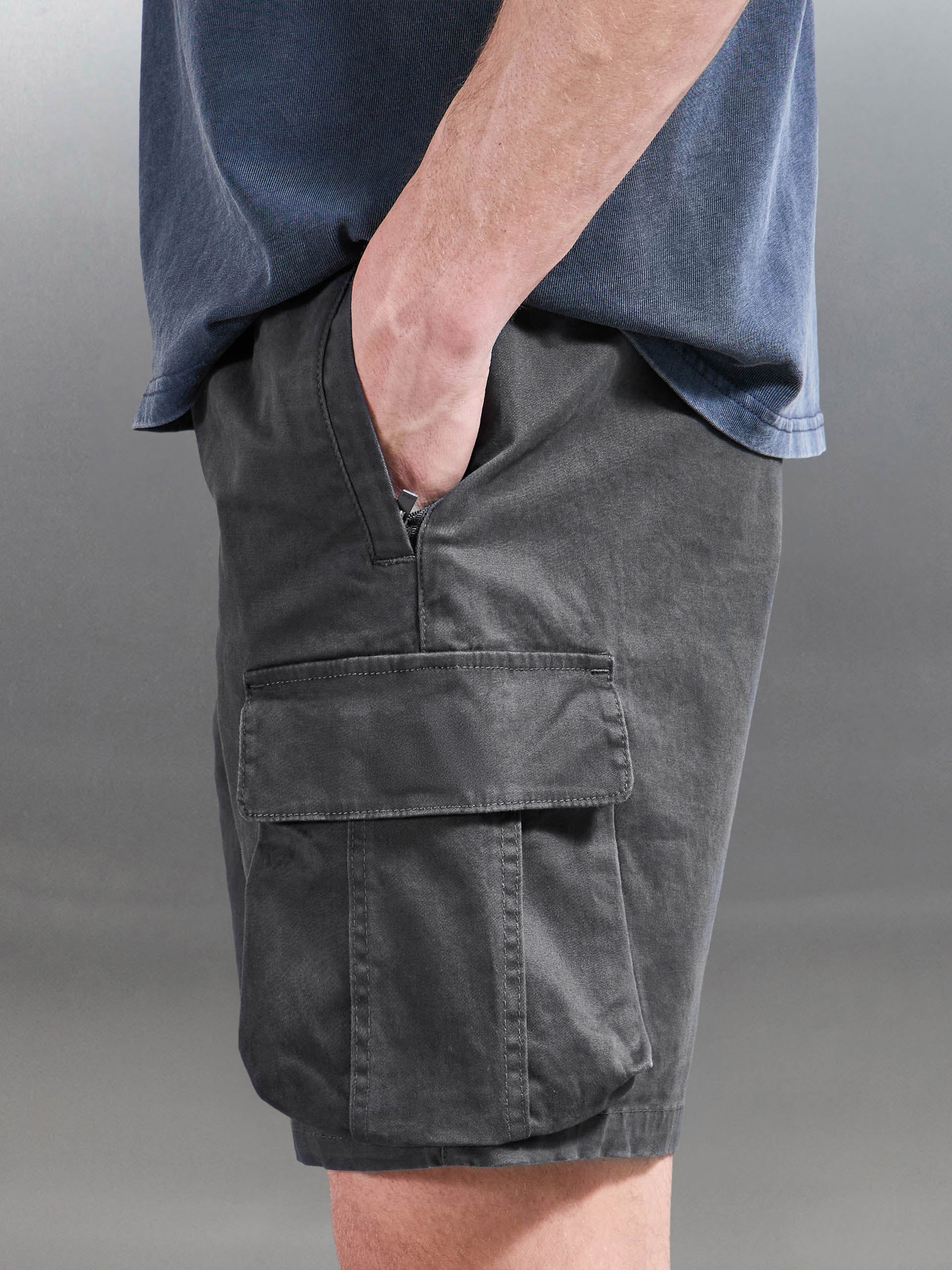 3D Cotton Cargo Short in Grey