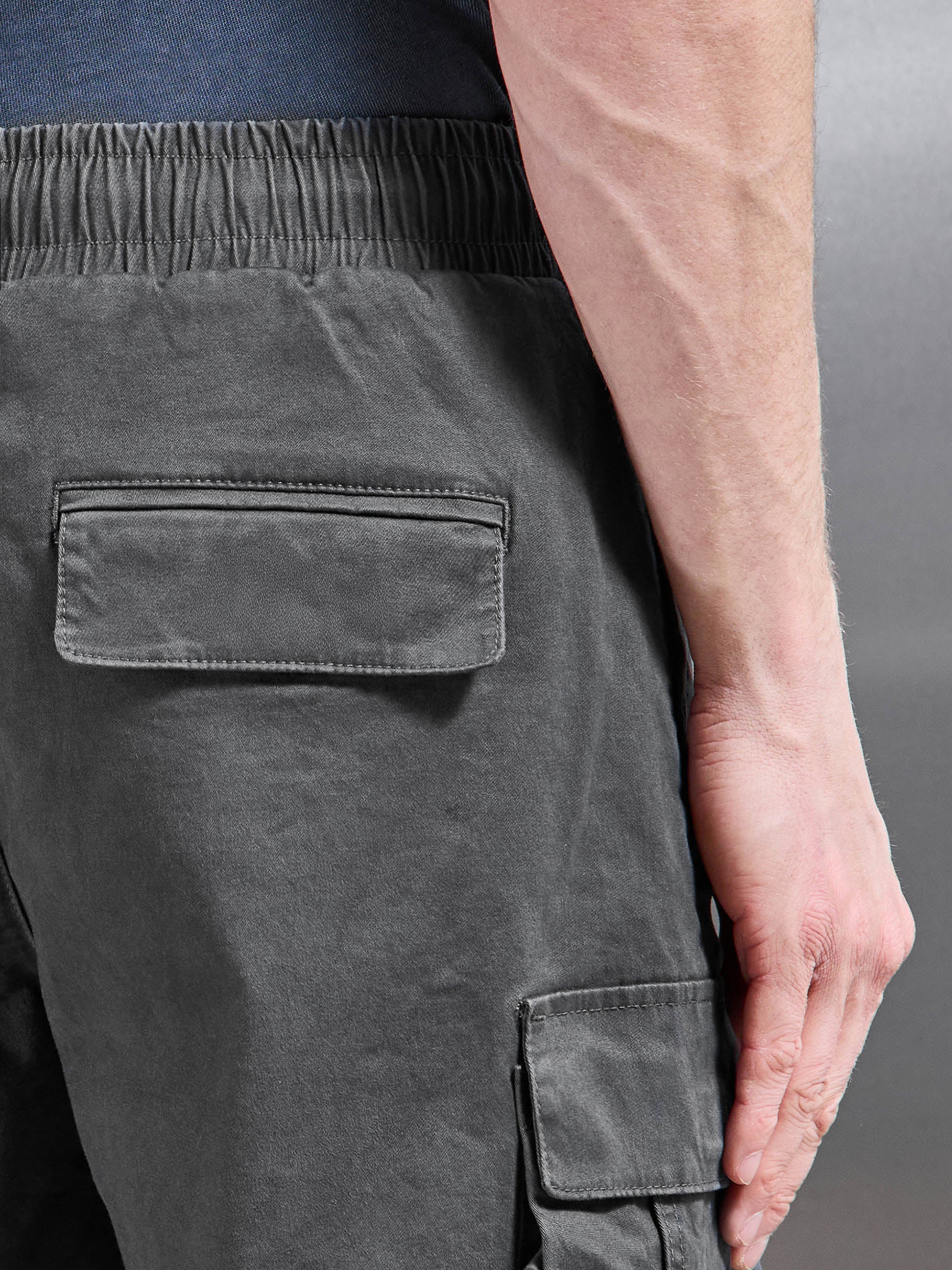 3D Cotton Cargo Short in Grey