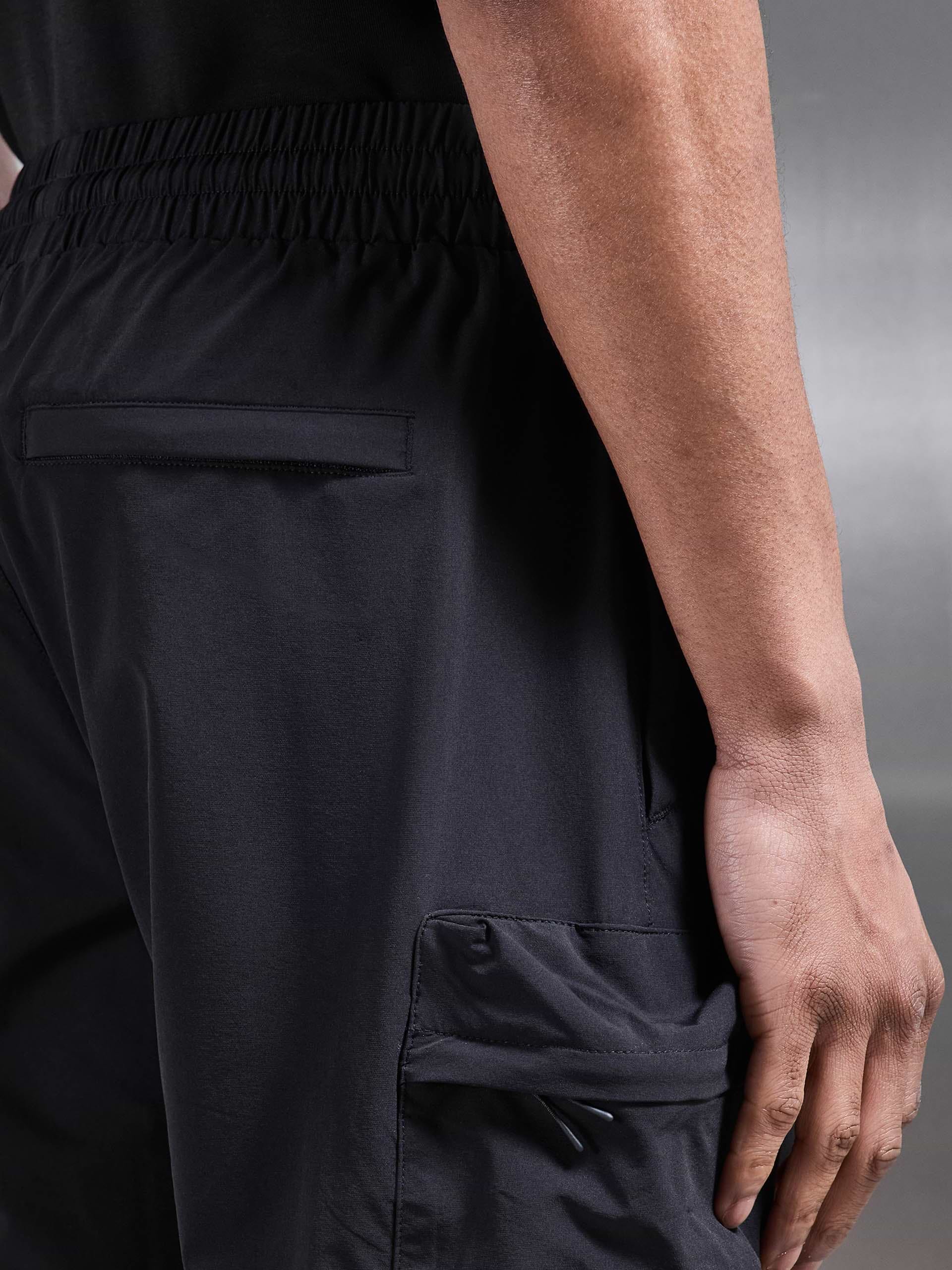 3D Pocket Cargo Short in Black