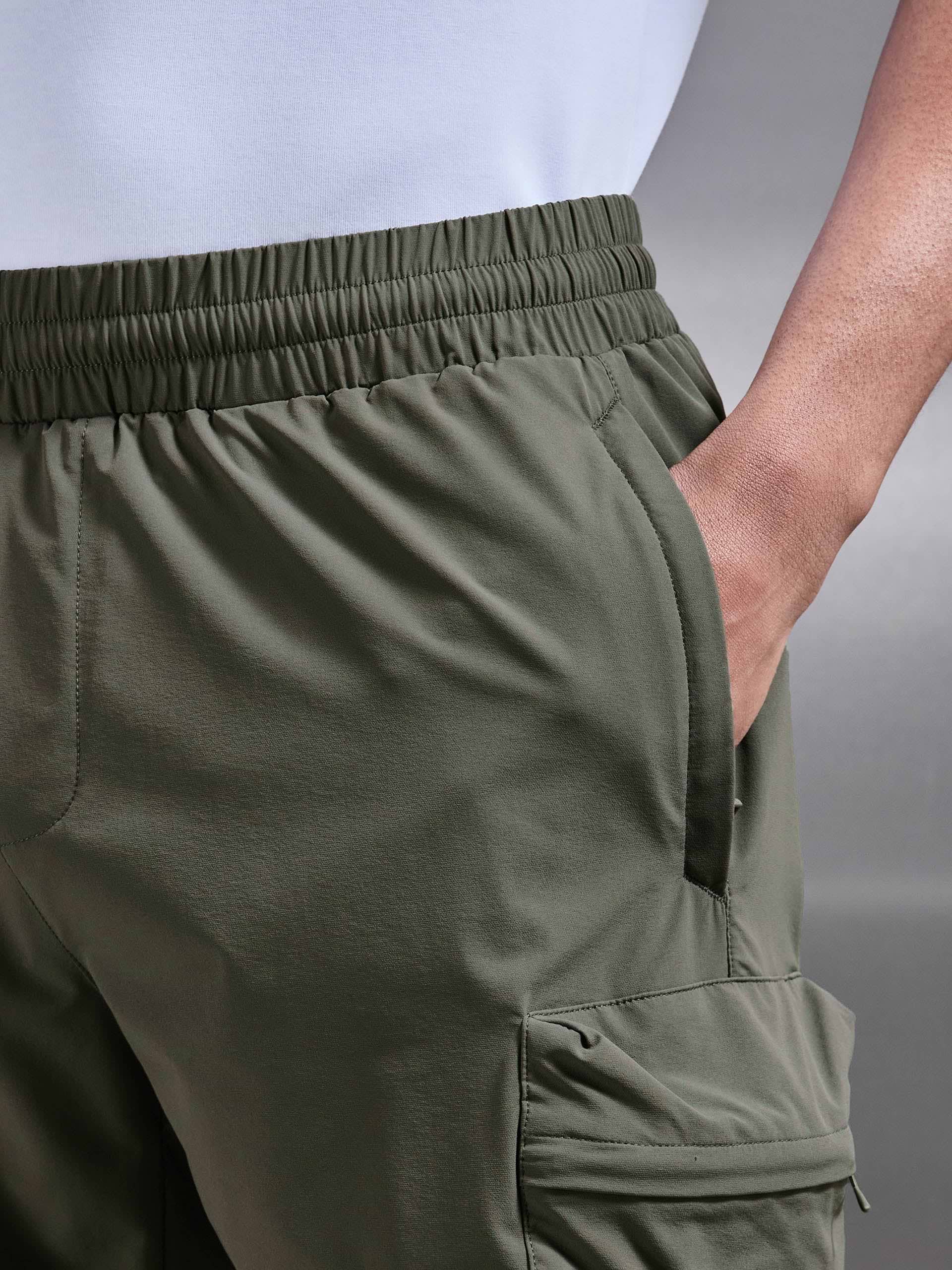 3D Pocket Cargo Short in Olive