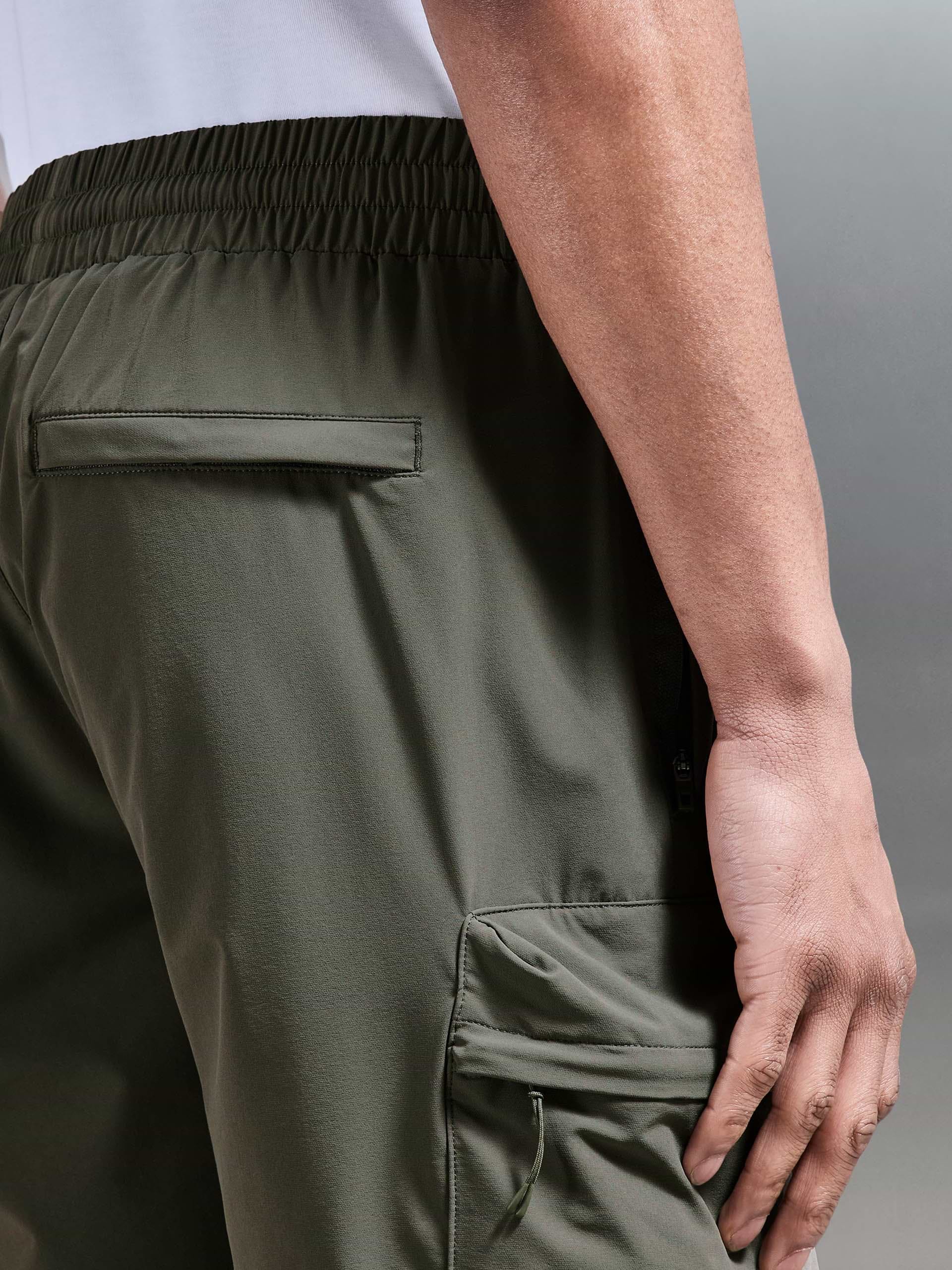 3D Pocket Cargo Short in Olive