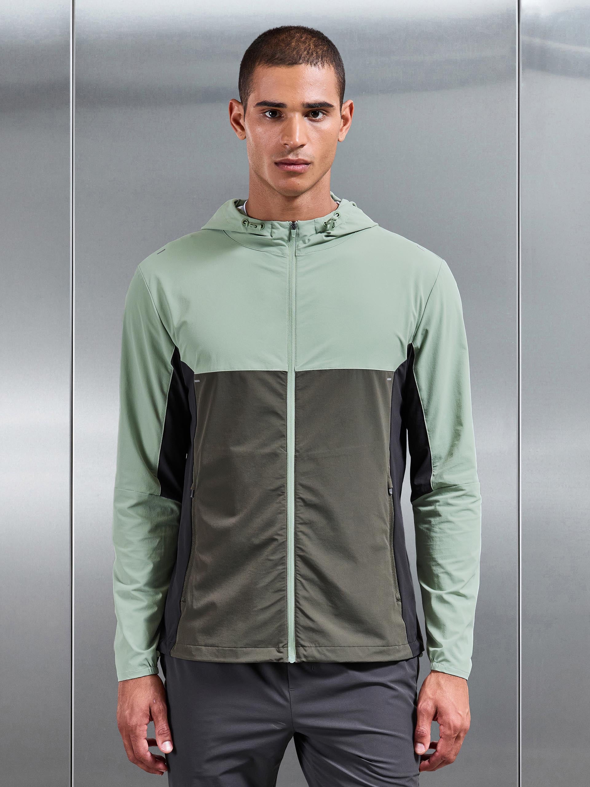 Active Colour Block Windbreaker in Olive