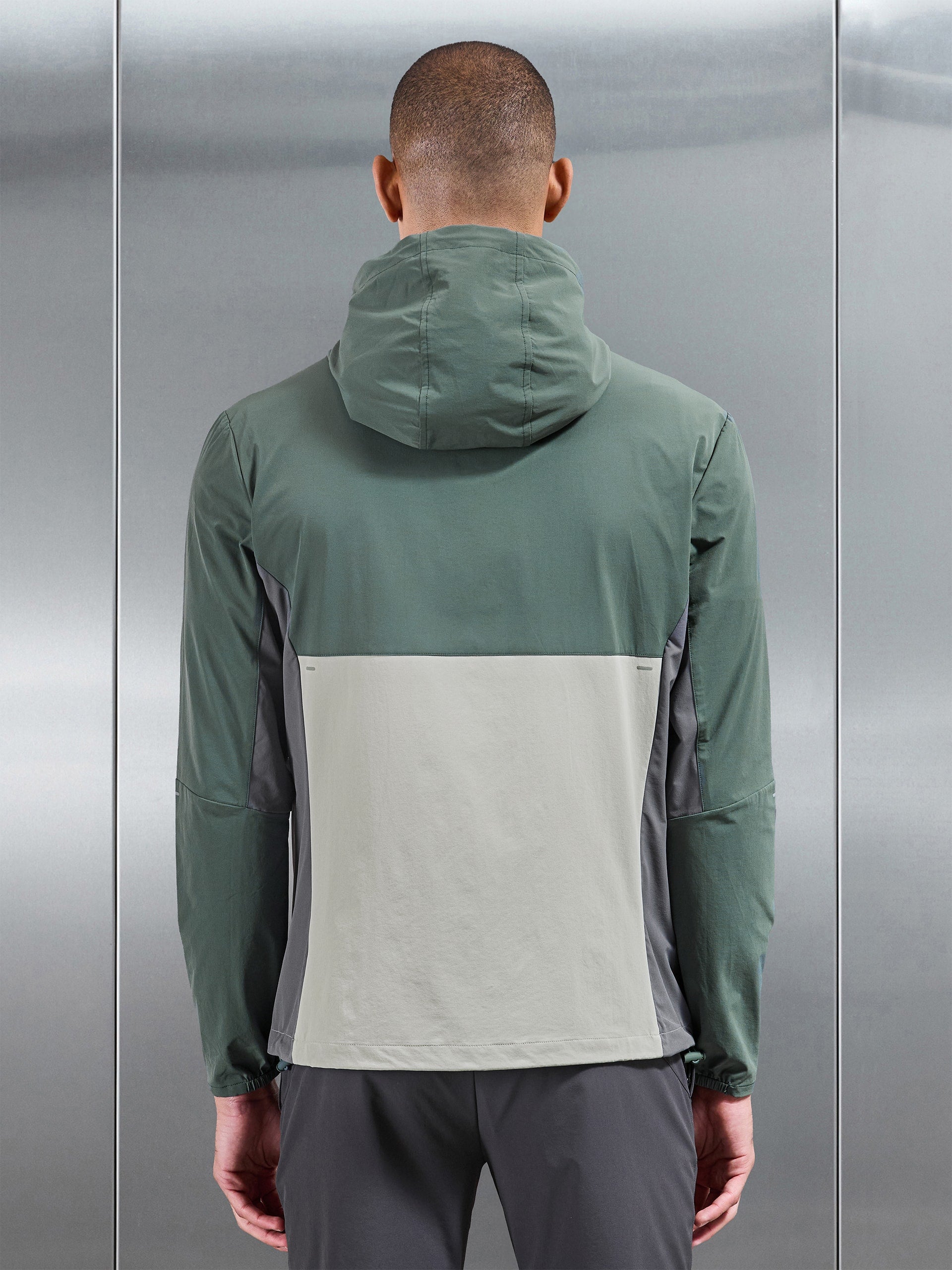 Active Colour Block Windbreaker in Rich Green
