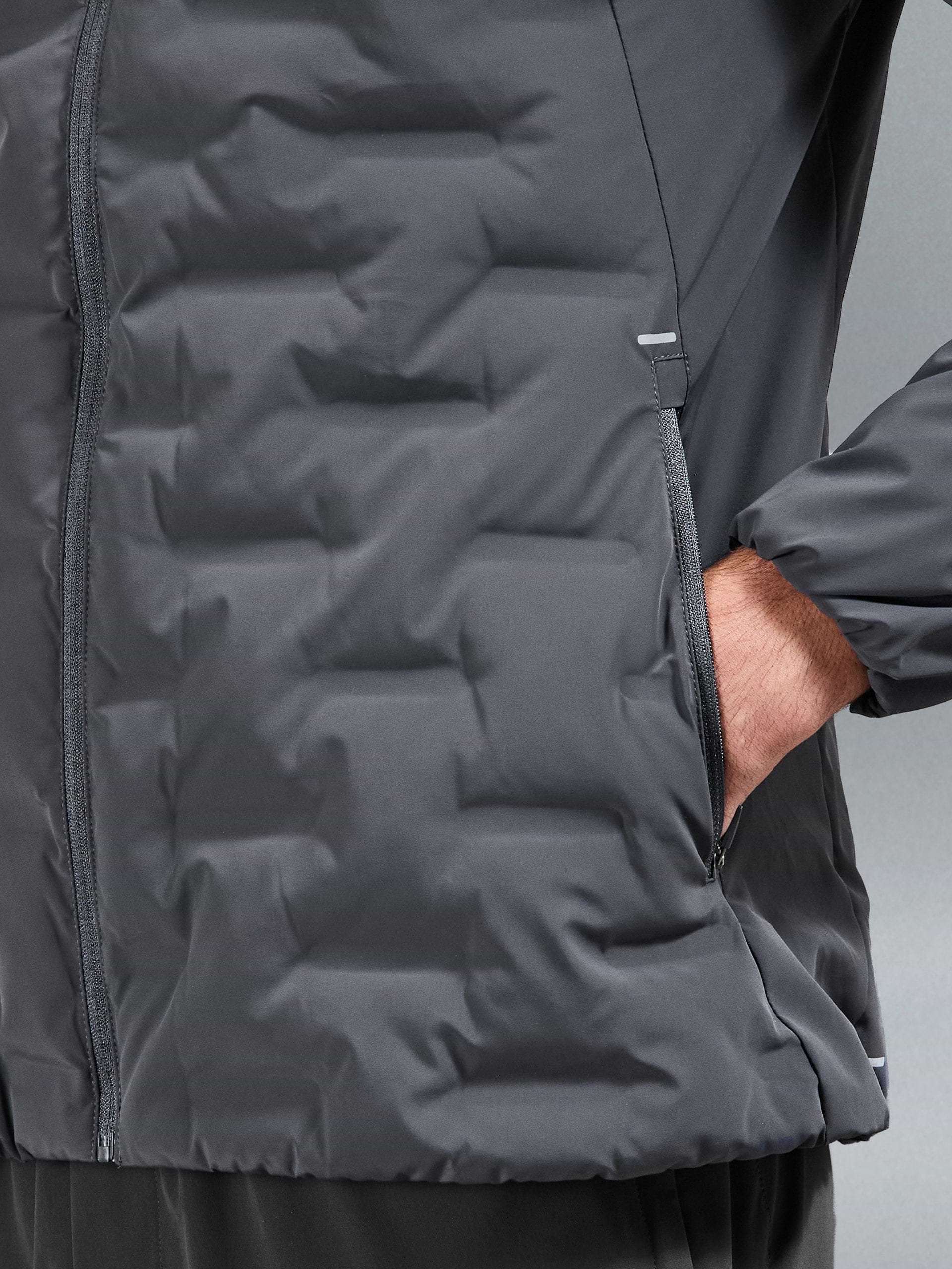 Active Quilted Windbreaker in Grey