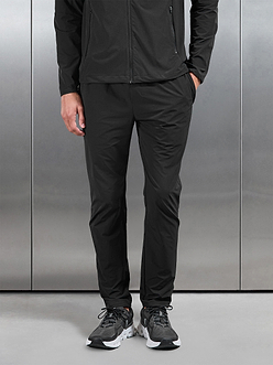 Active Trackpant in Black