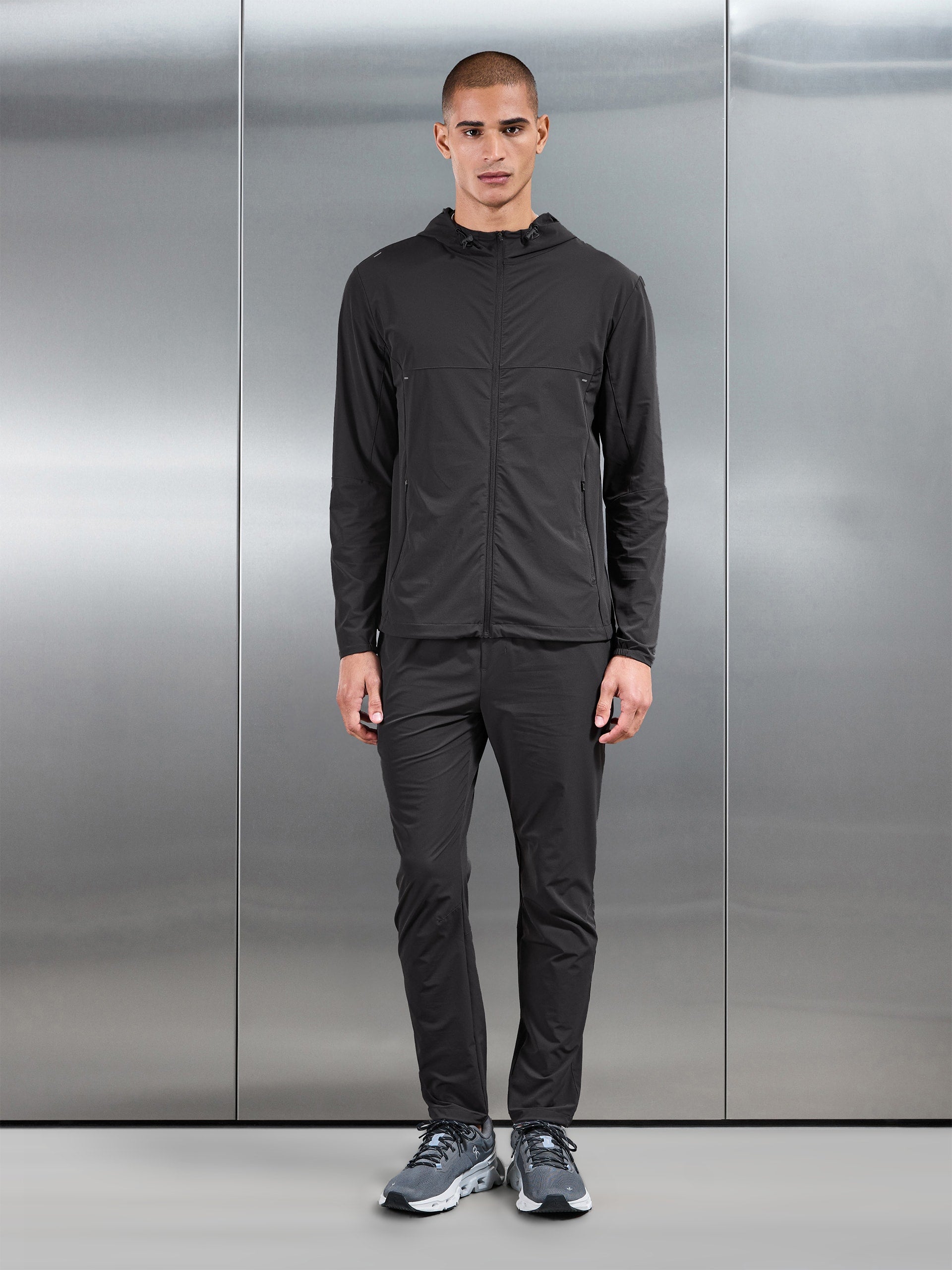 Active Trackpant in Grey