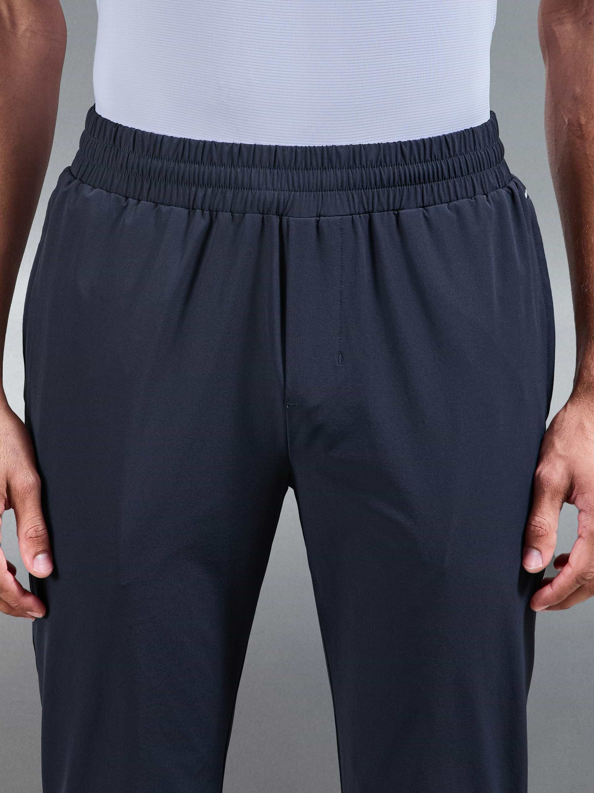 Active Trackpant in Navy