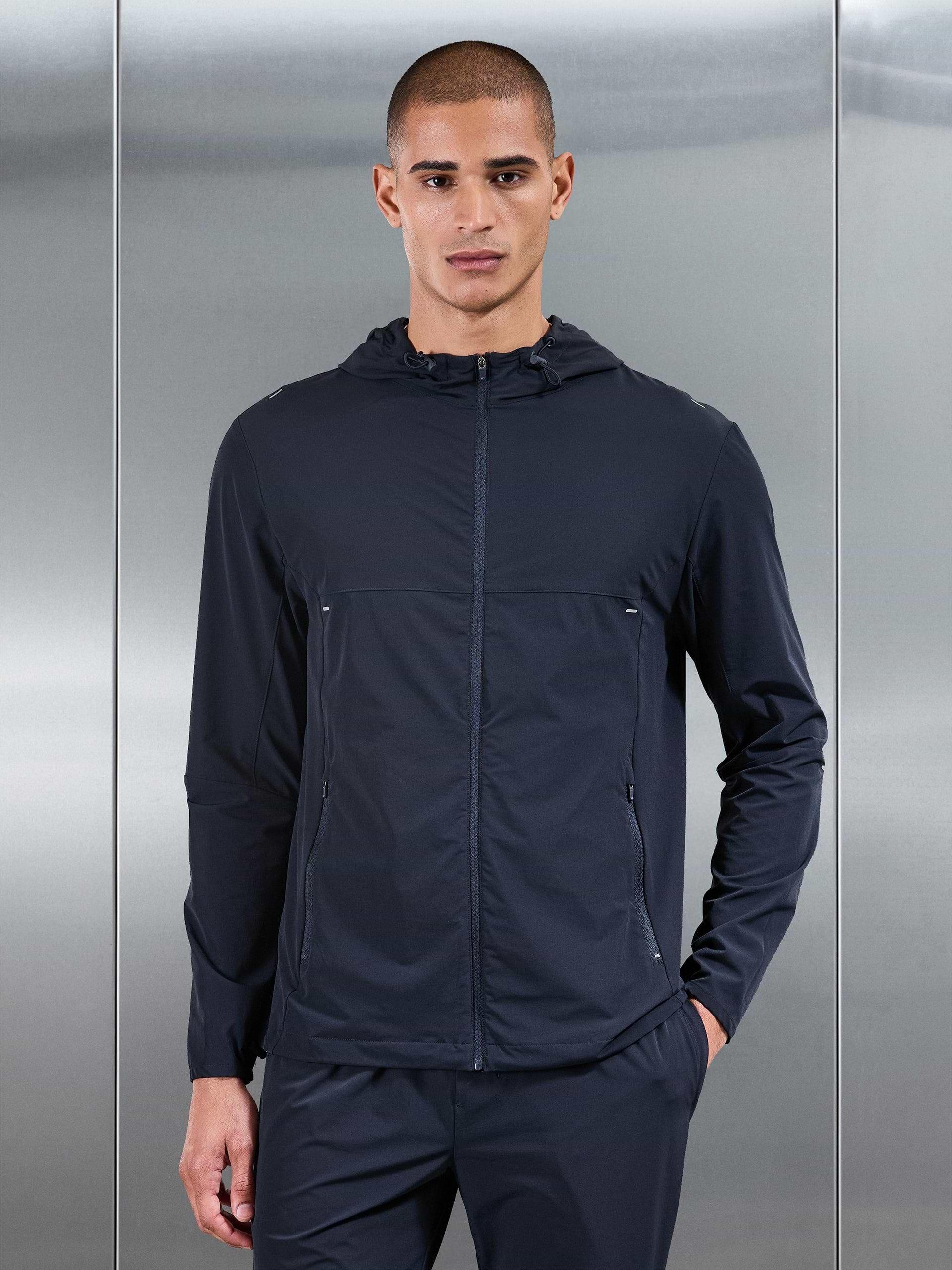 Active Windbreaker in Navy
