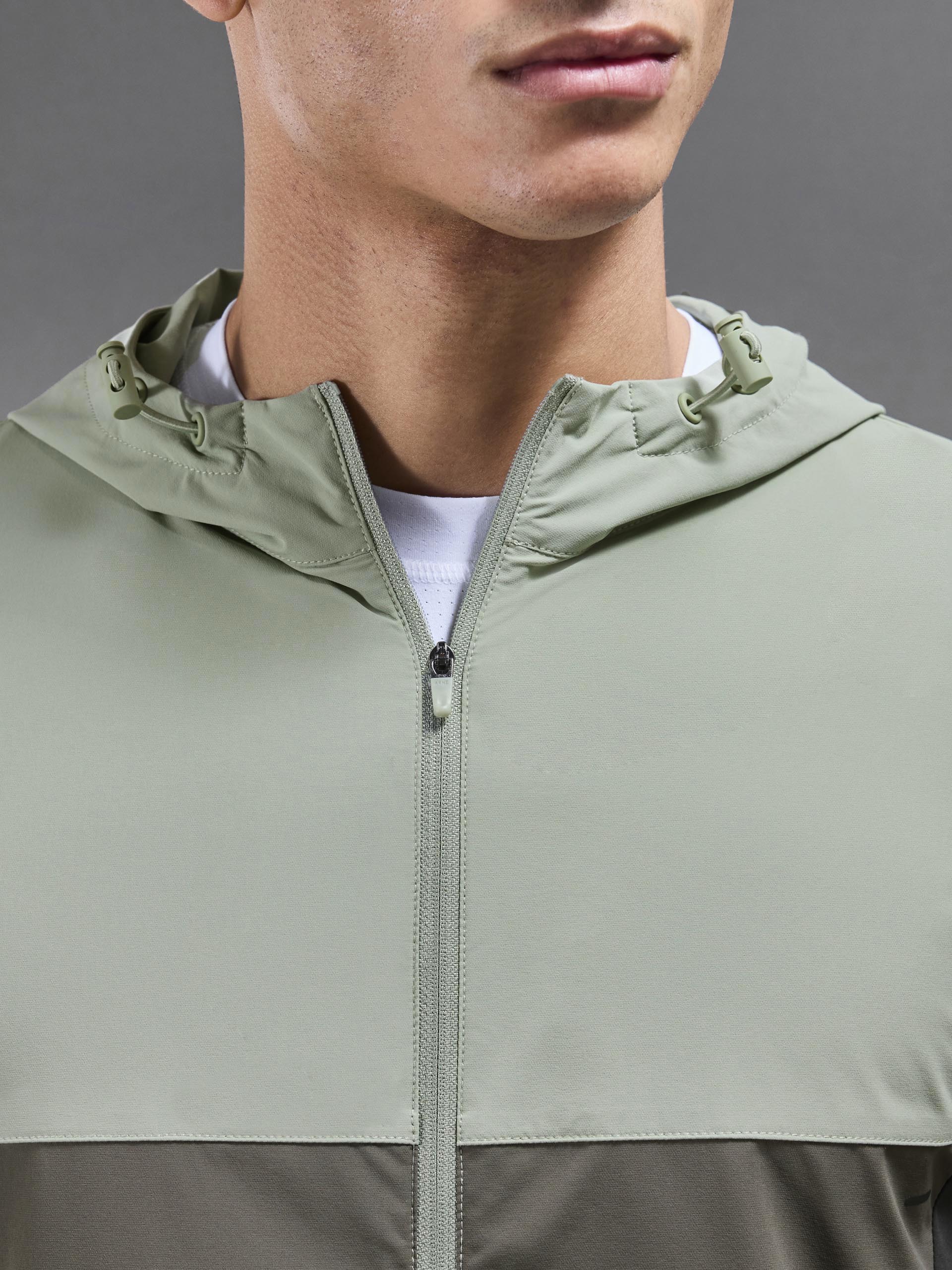 Active Colour Block Windbreaker in Olive