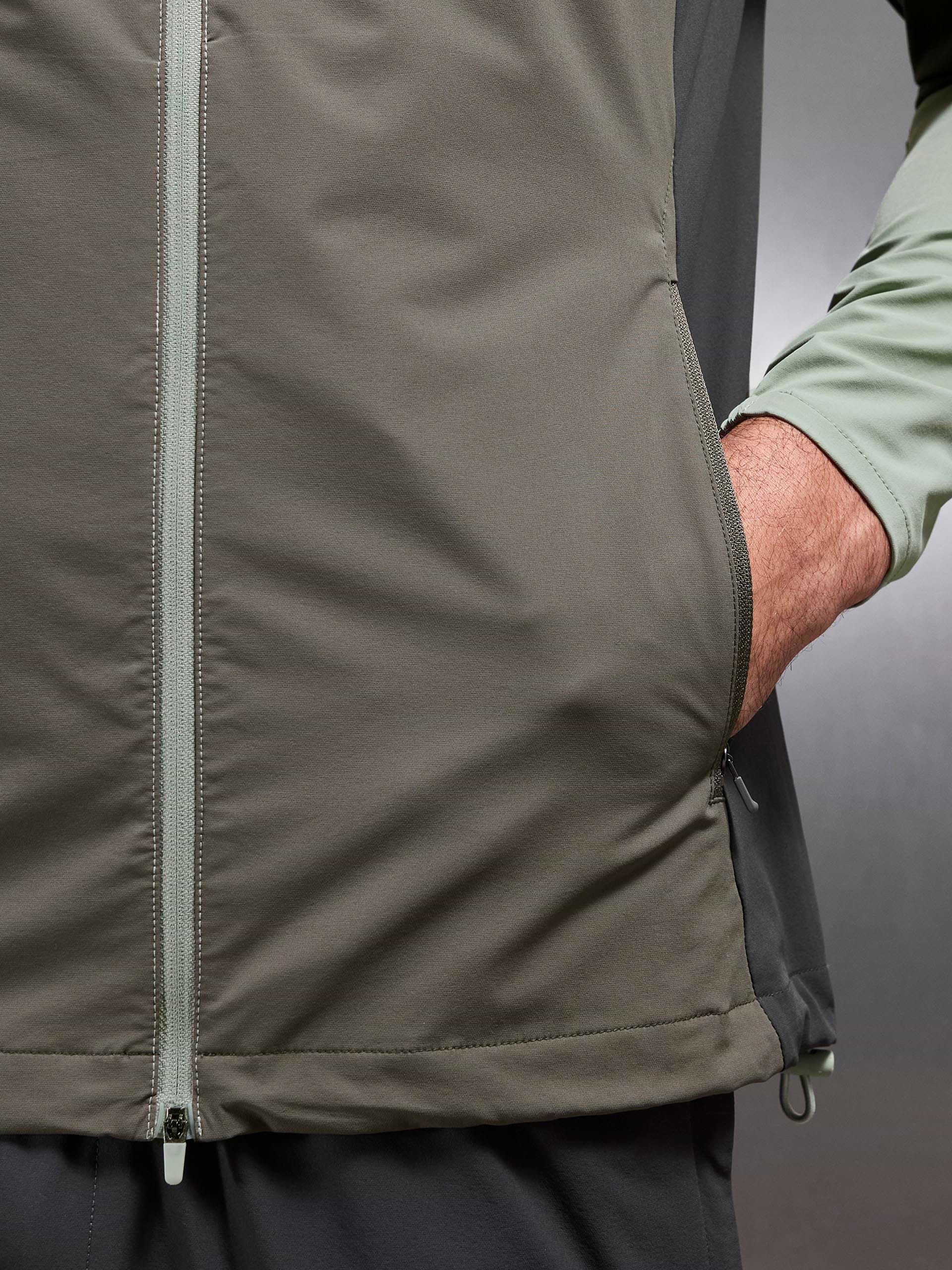 Active Colour Block Windbreaker in Olive