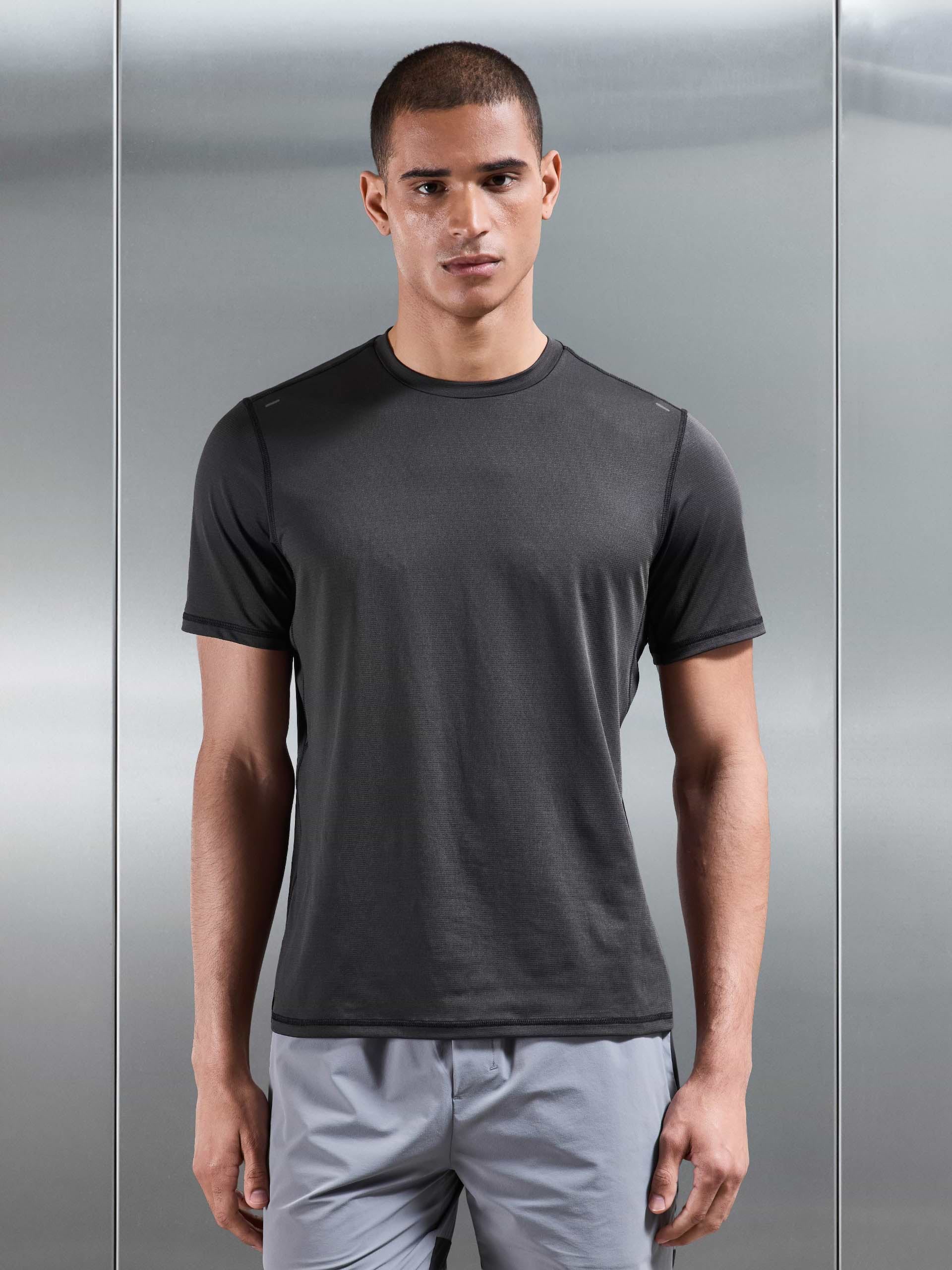 Active Essential T-Shirt in Grey