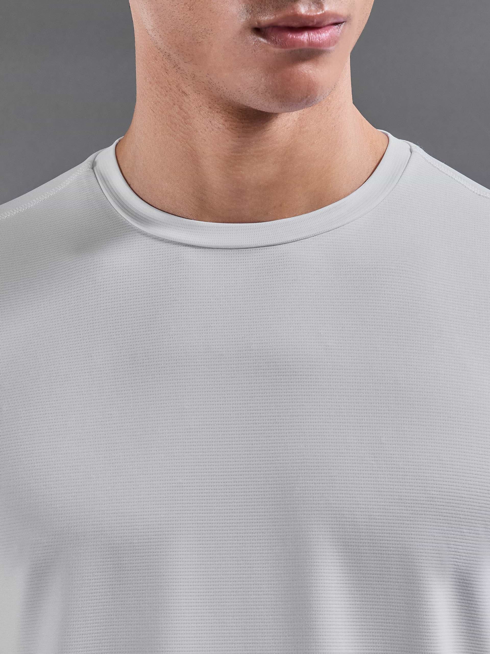 Active Essential T-Shirt in White