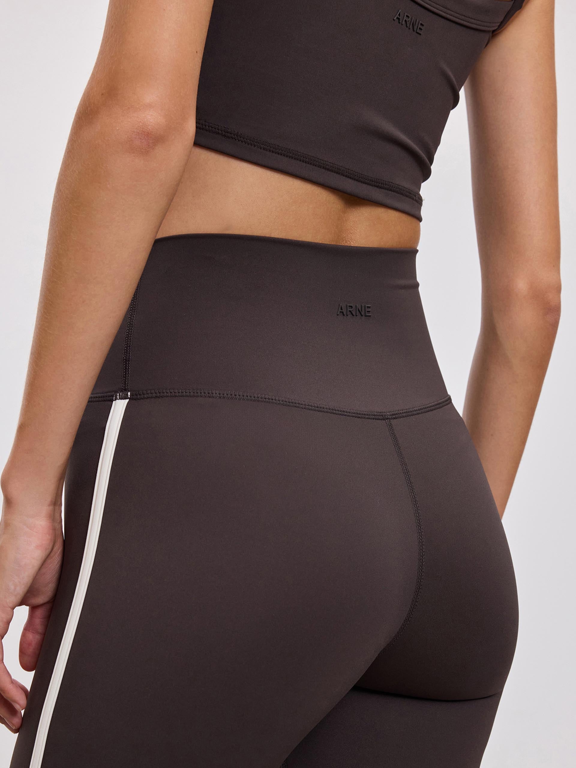 Womens Contrast Piping Active Legging in Brown