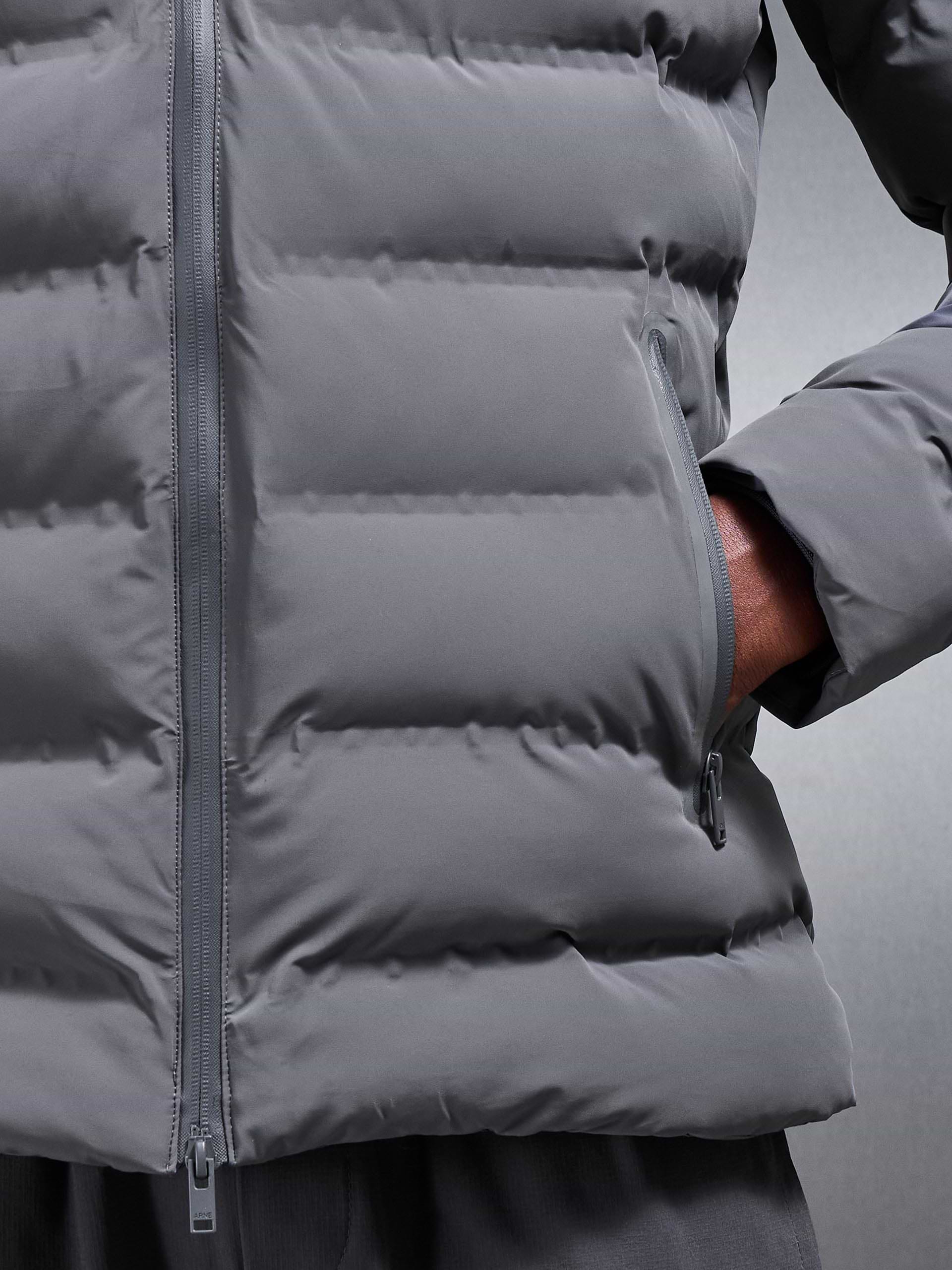 Active Puffer Jacket in Grey