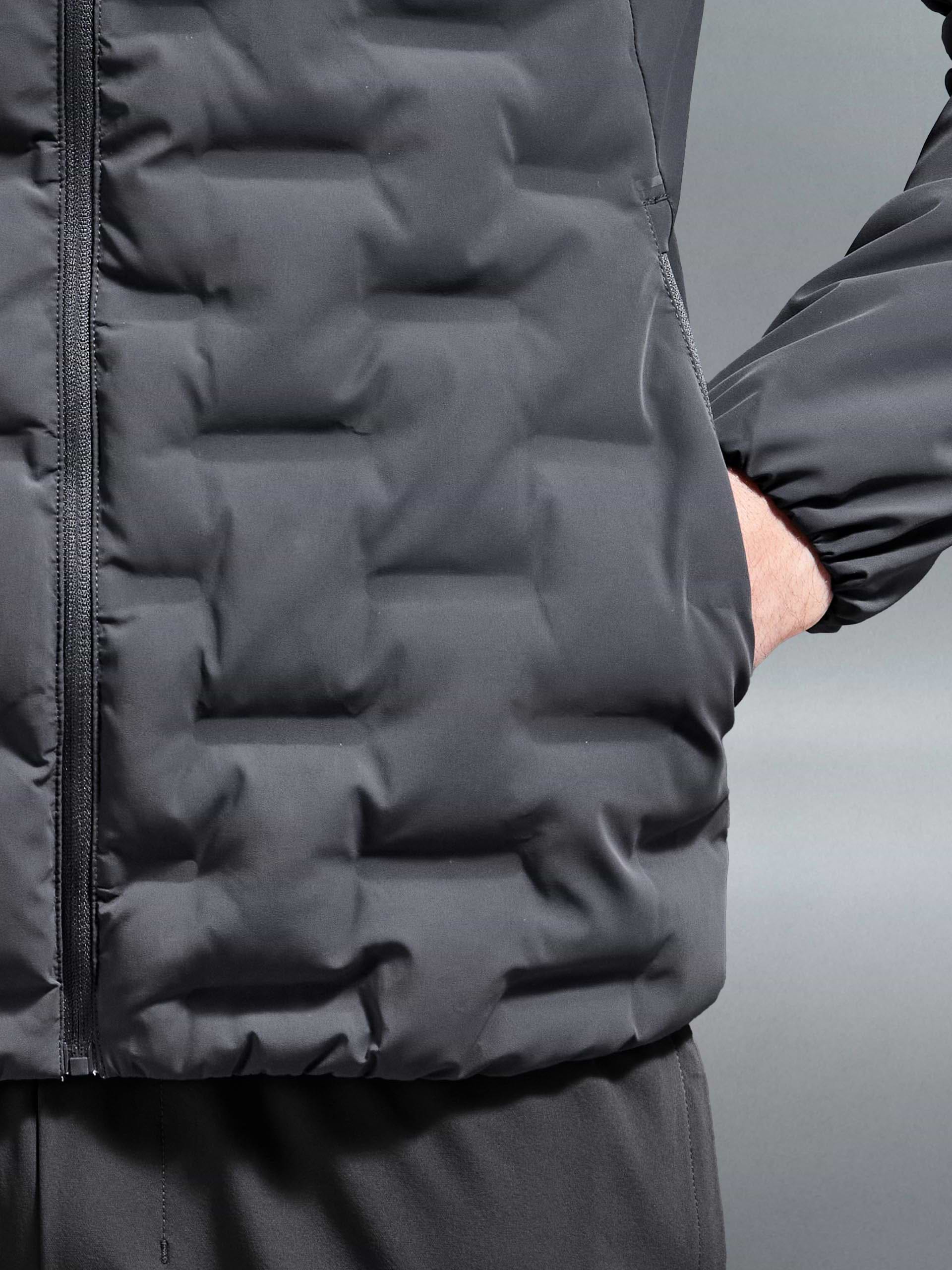 Active Quilted Windbreaker in Grey