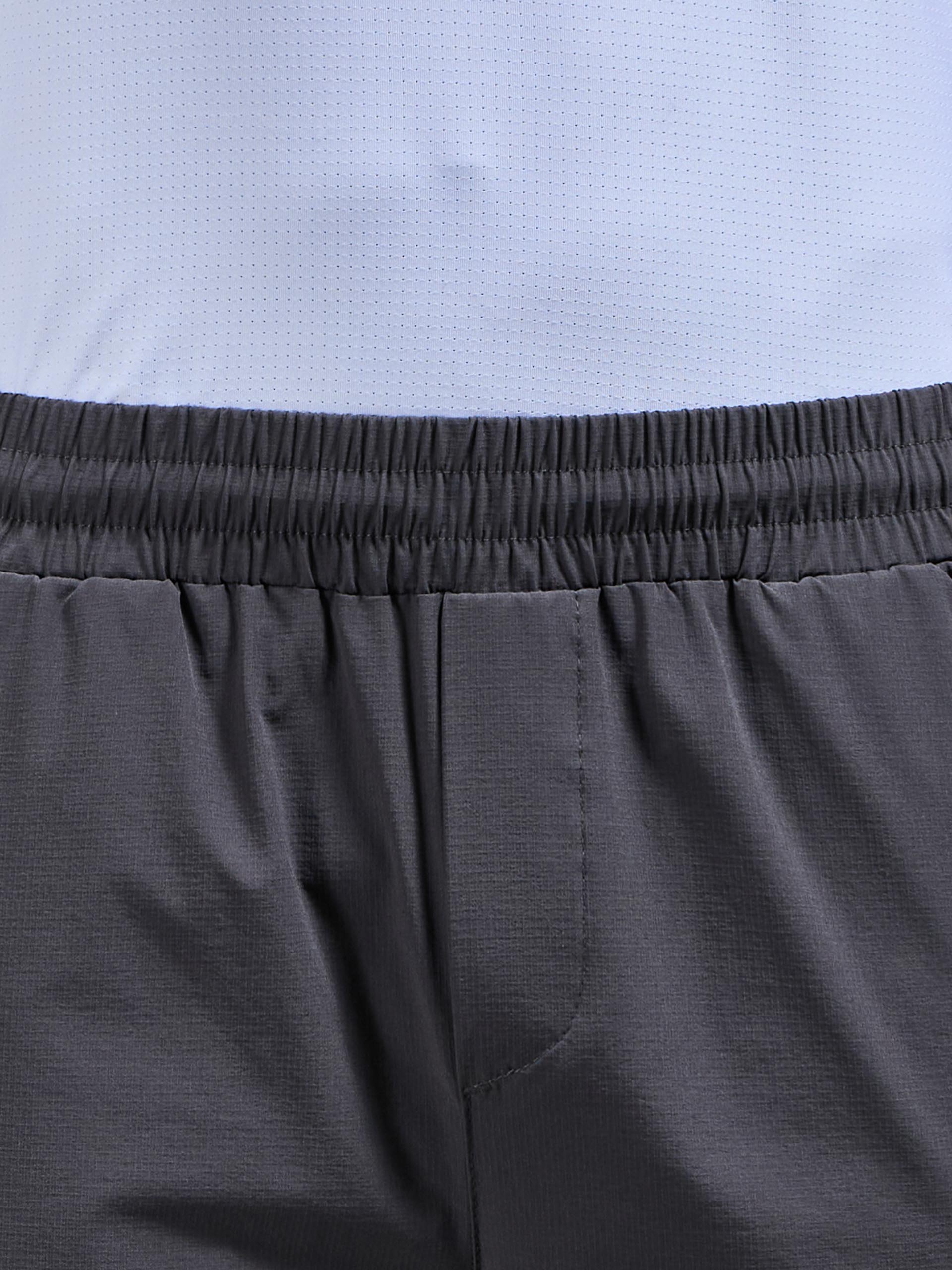 Active Technical Tapered Trackpant in Grey