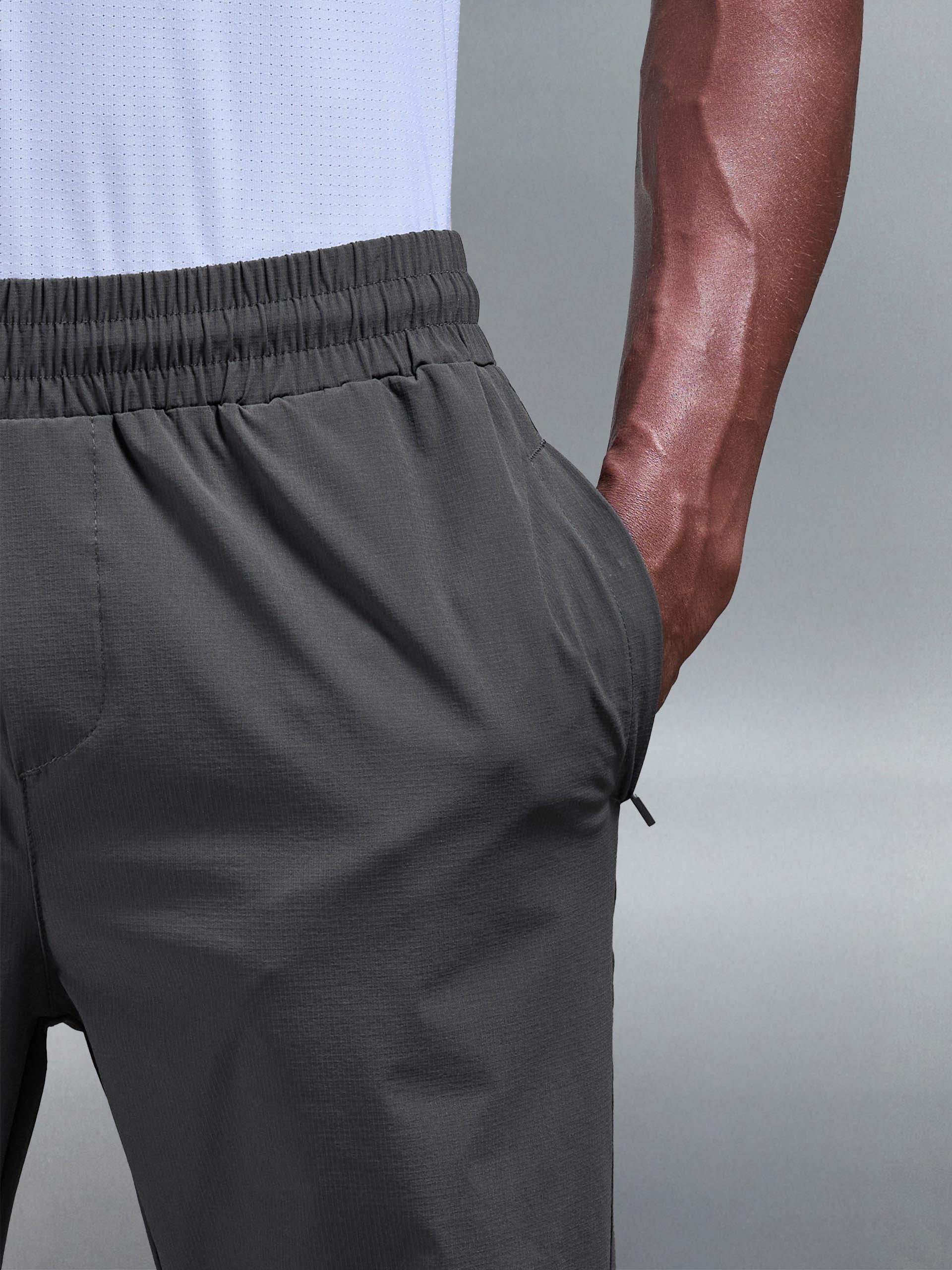 Active Technical Tapered Trackpant in Grey