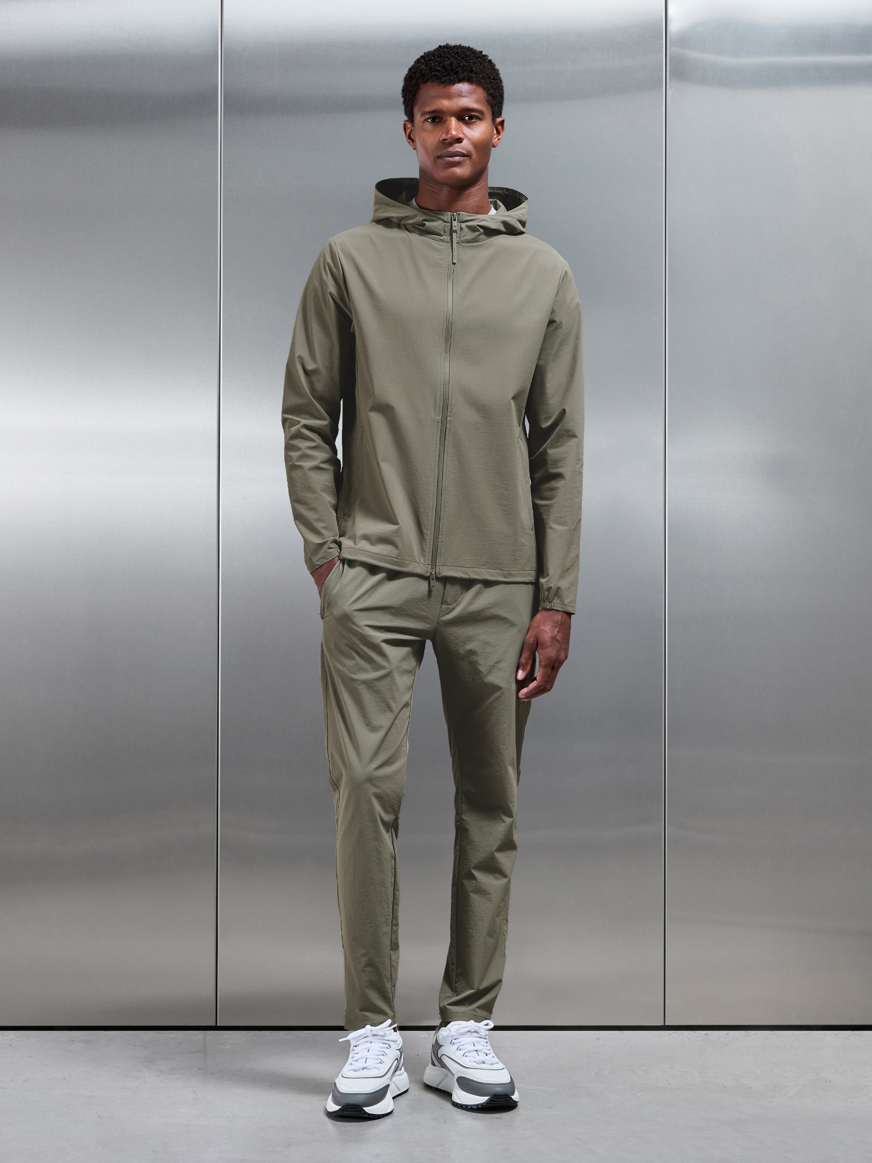 Active Technical Tapered Trackpant in Olive