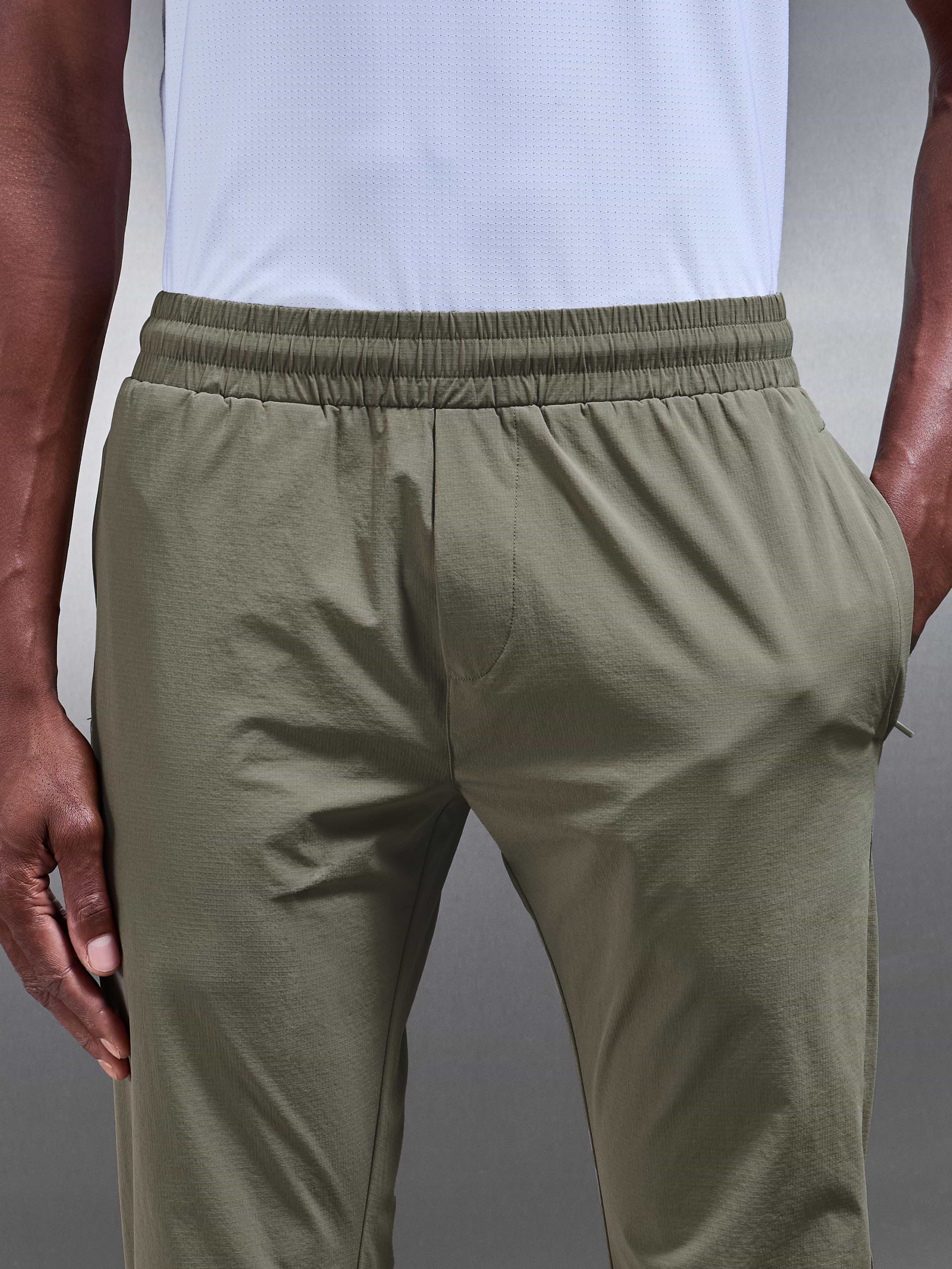 Active Technical Tapered Trackpant in Olive