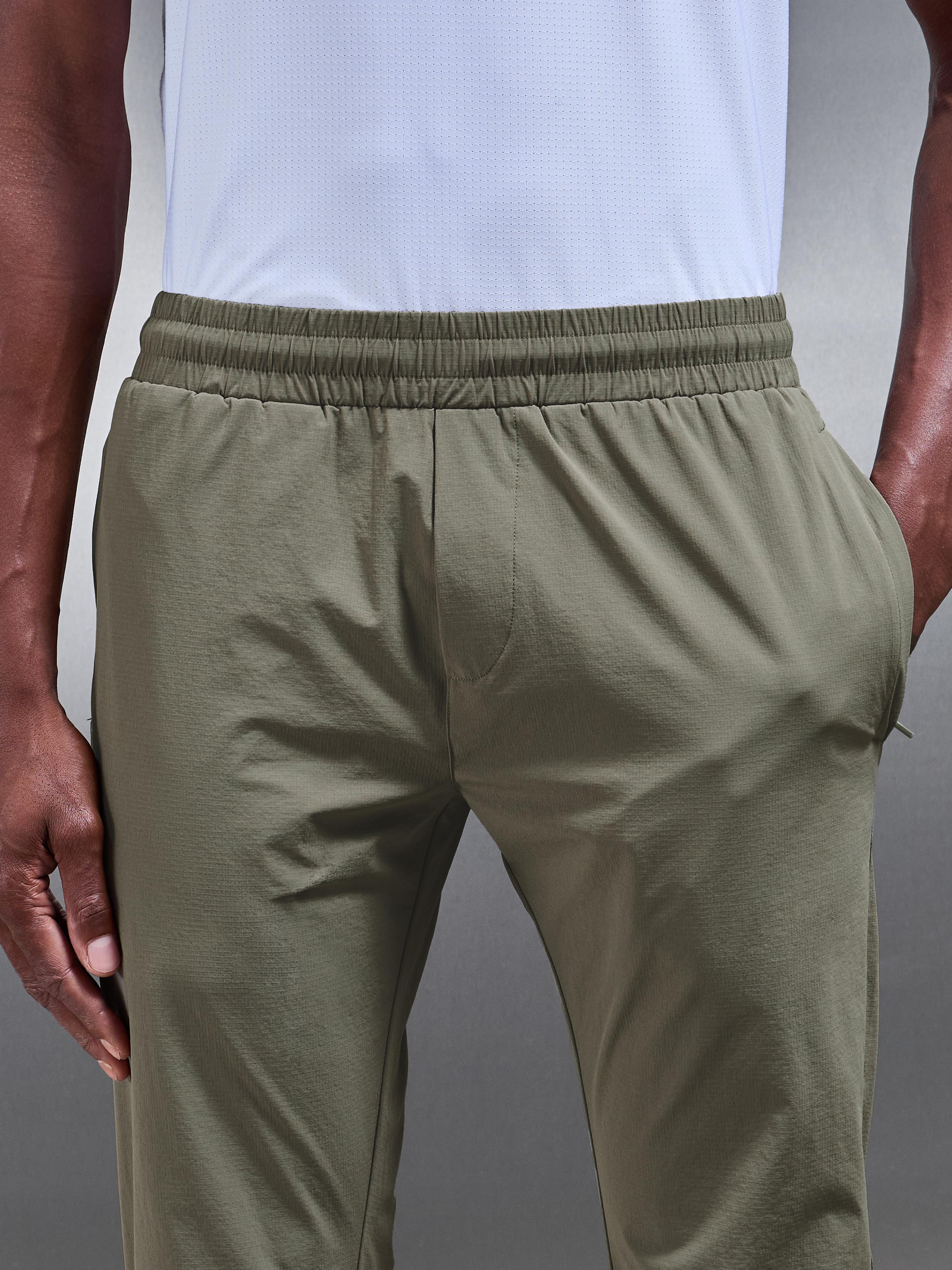 Active Technical Tapered Trackpant in Olive