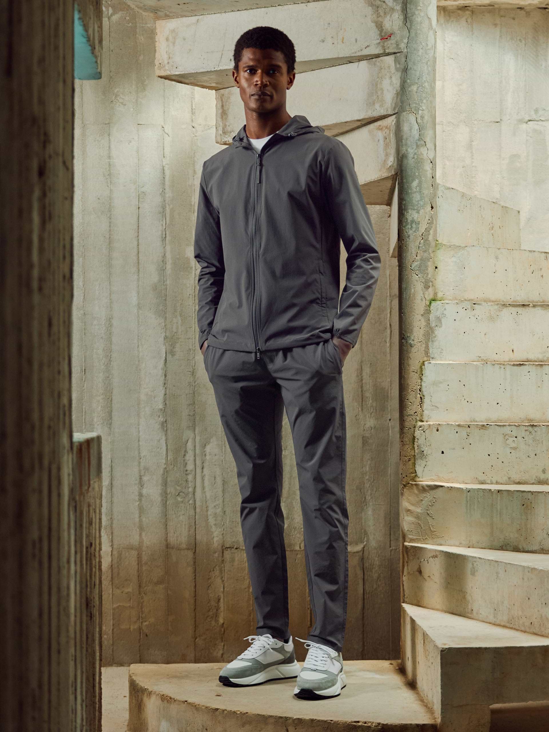 Active Technical Windbreaker in Grey