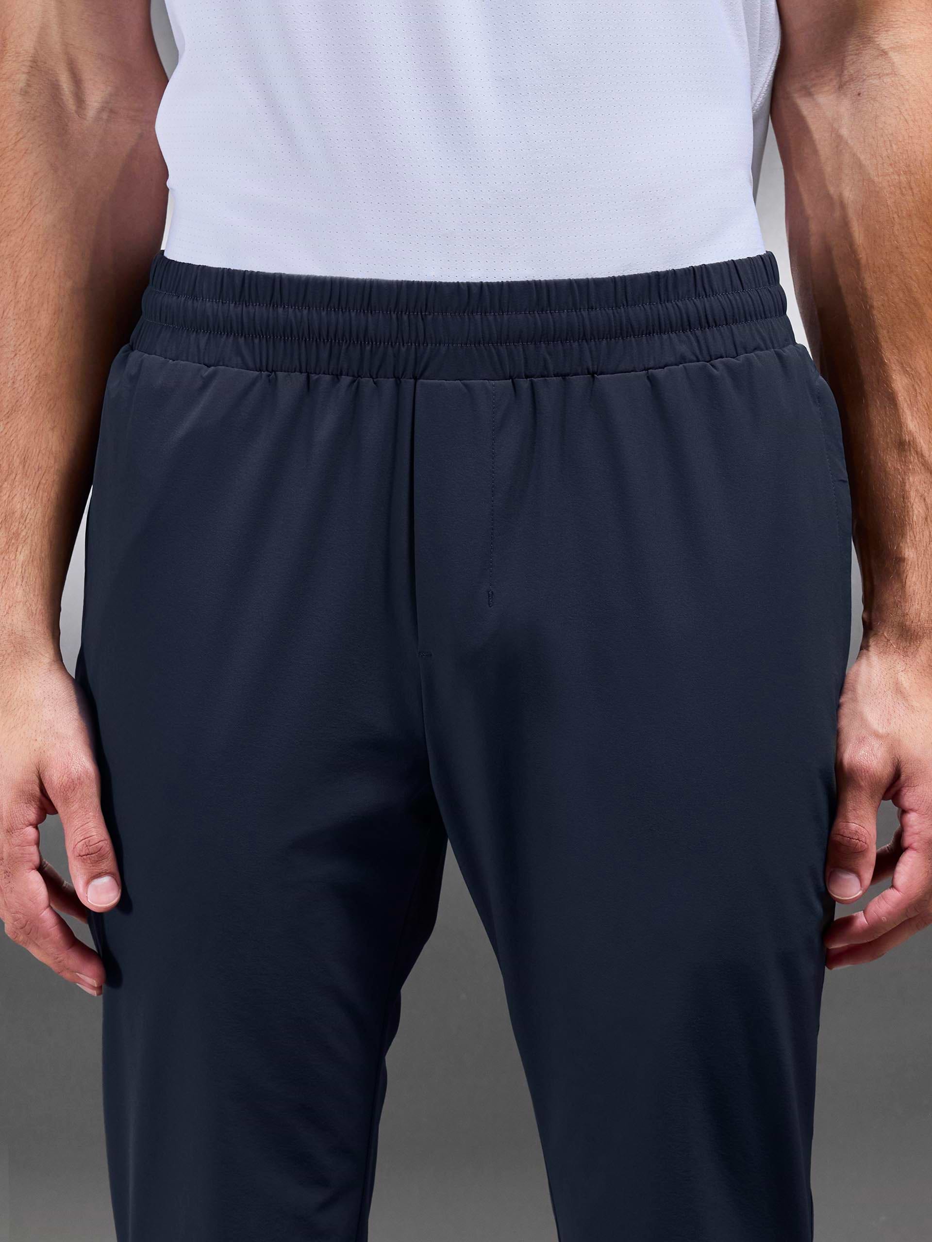 Active Trackpant in Navy